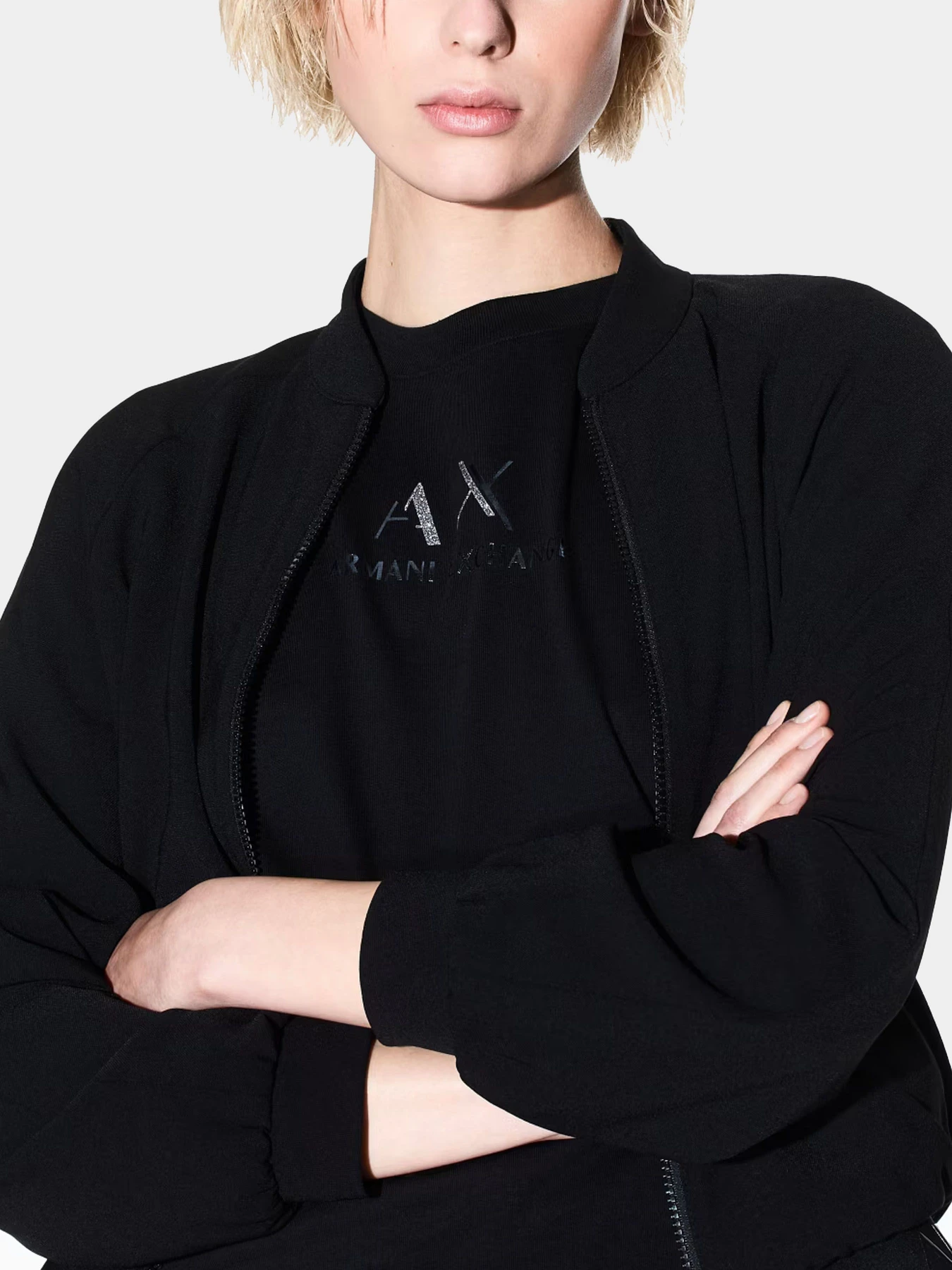 Куртки и дубленки Armani Exchange модель XW001029-AF10872-UC001 Куртки и дубленки Armani Exchange модель XW001029-AF10872-UC001 Фото