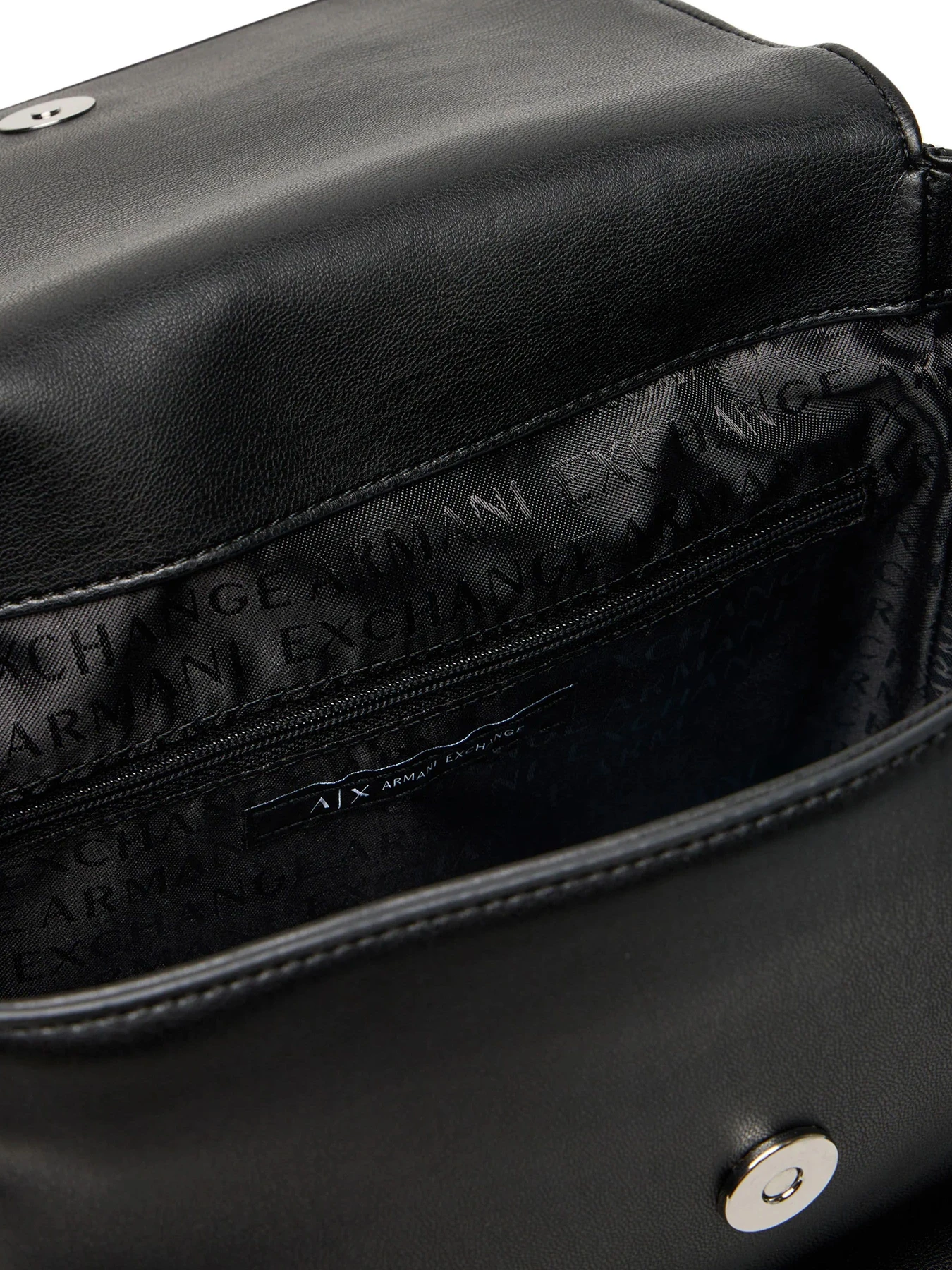Рюкзаки Armani Exchange модель XW001923-AF12589-UC001 Рюкзаки Armani Exchange модель XW001923-AF12589-UC001 Фото