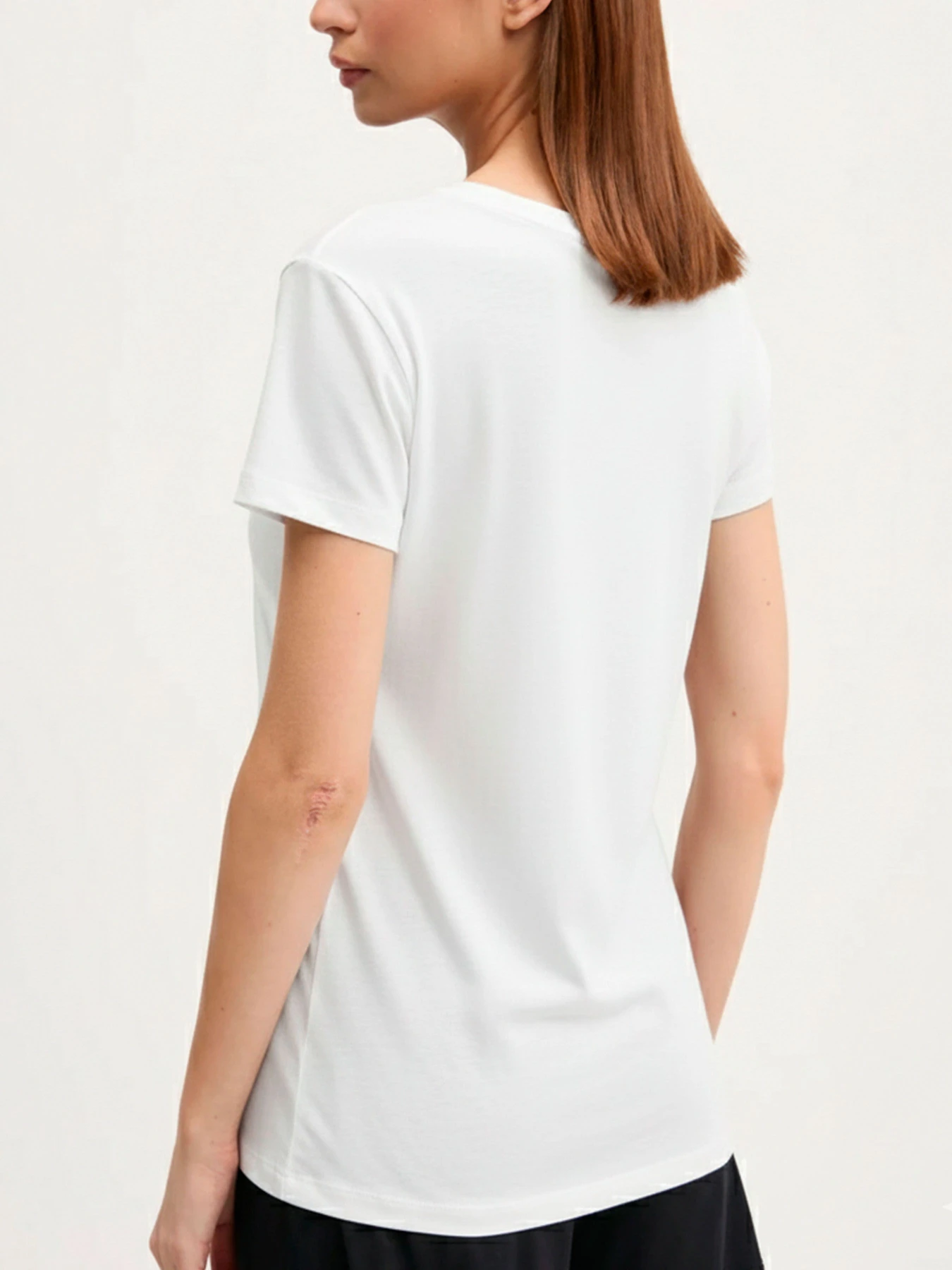 Футболки и поло Emporio Armani модель EW000408-AF10889-U0011 Футболки и поло Emporio Armani модель EW000408-AF10889-U0011 Фото