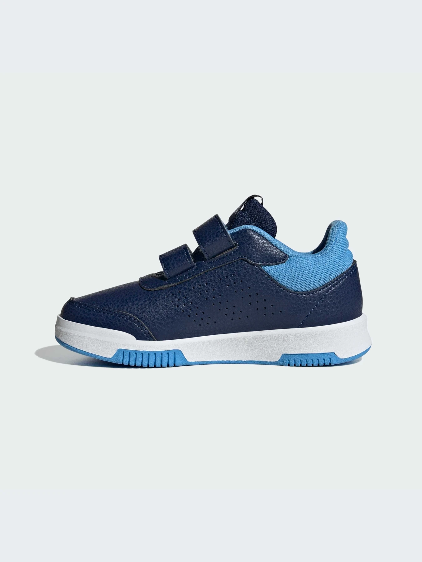 Кроссовки Adidas модель IE0922-KZ Кроссовки Adidas модель IE0922-KZ Фото