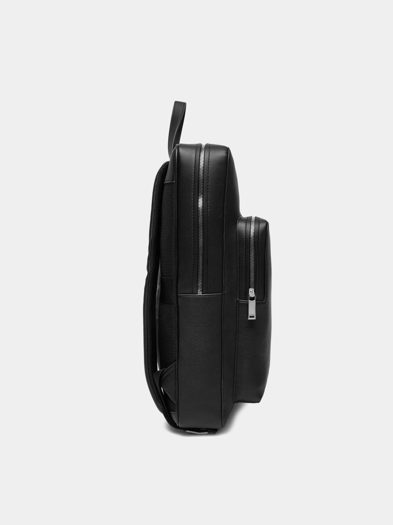 Рюкзаки Calvin Klein модель LV04D3005G-UB1 Рюкзаки Calvin Klein модель LV04D3005G-UB1 Фото