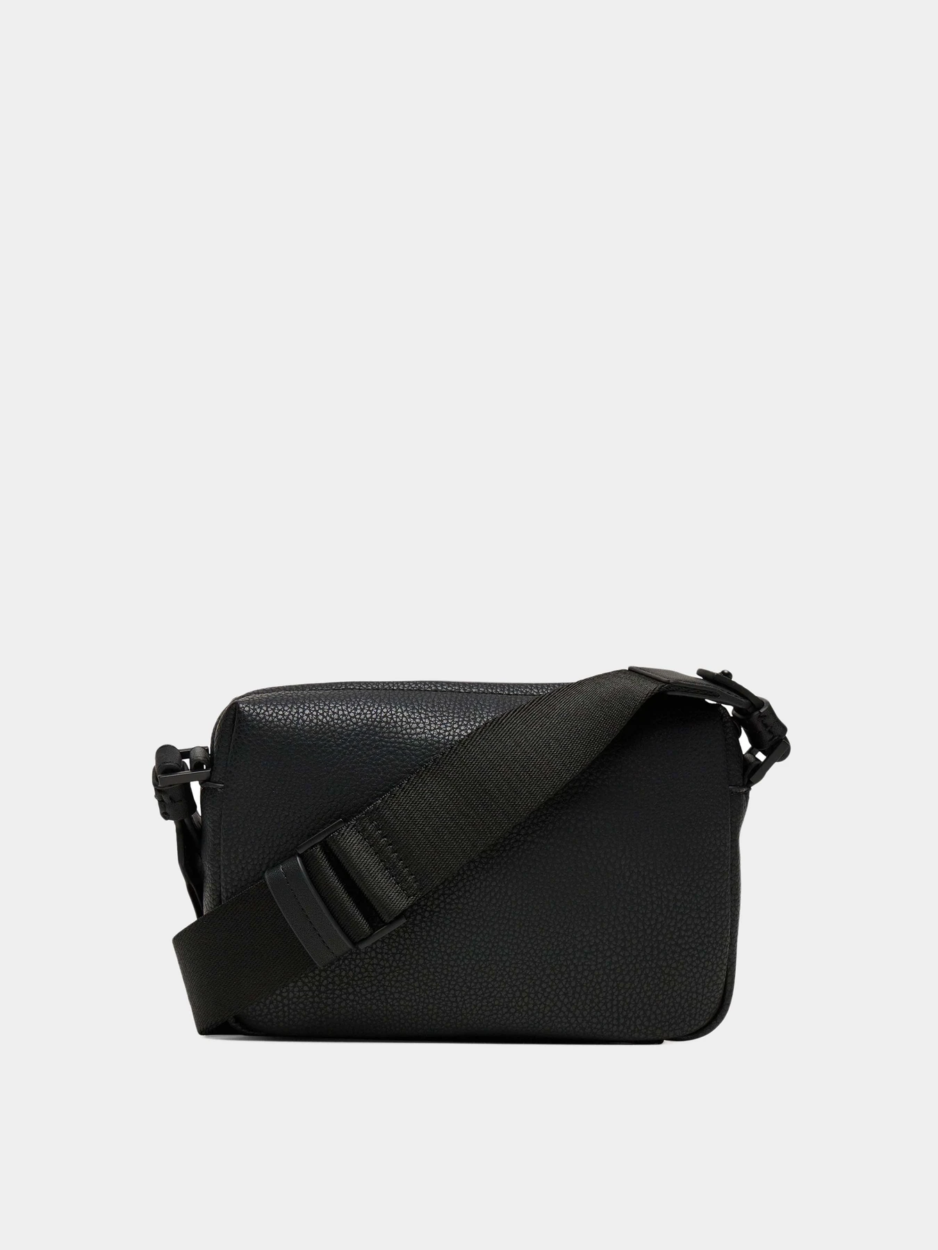 Сумки Calvin Klein модель LV04D3084G-UB1 Сумки Calvin Klein модель LV04D3084G-UB1 Фото