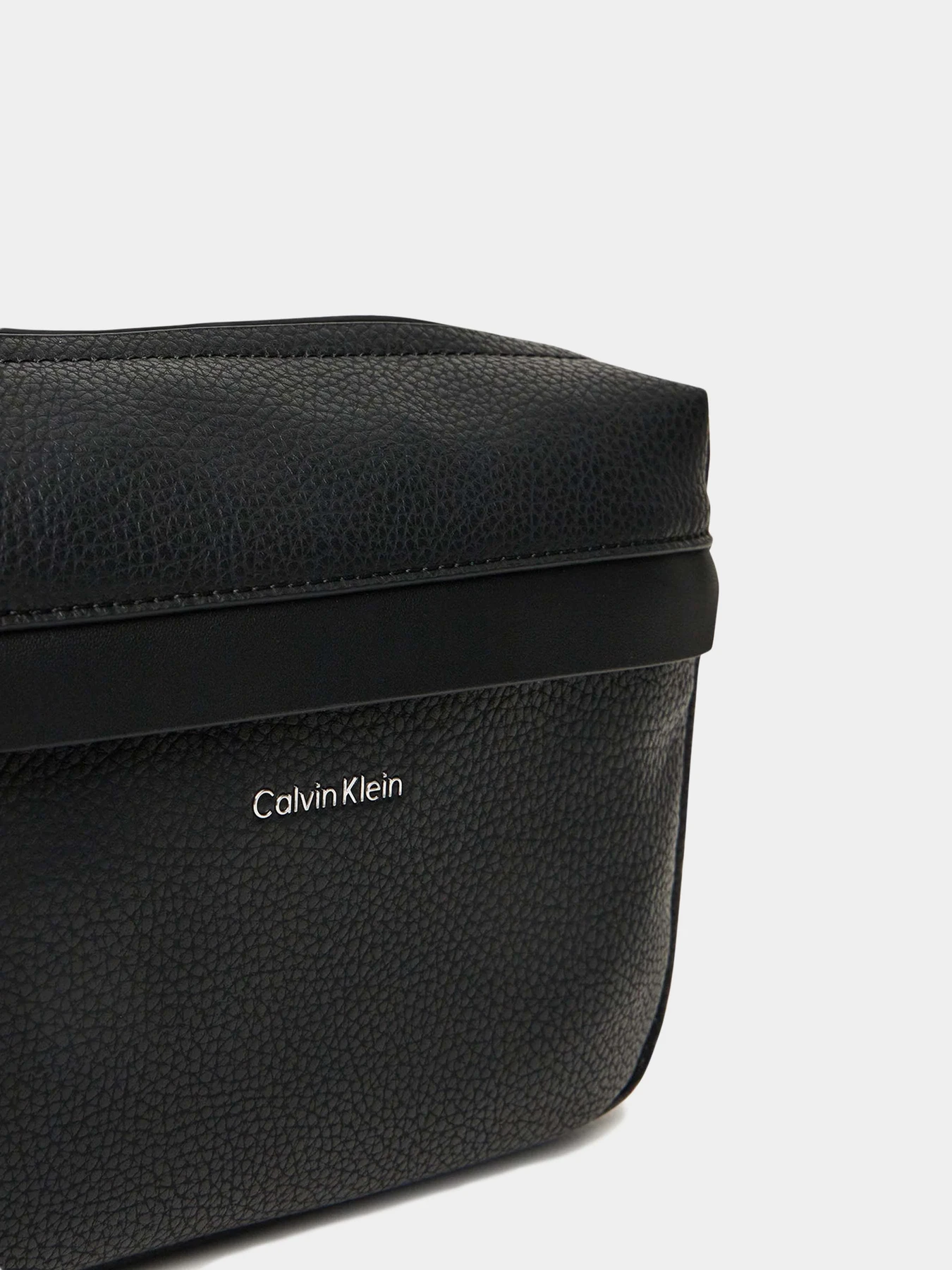 Сумки Calvin Klein модель LV04D3084G-UB1 Сумки Calvin Klein модель LV04D3084G-UB1 Фото