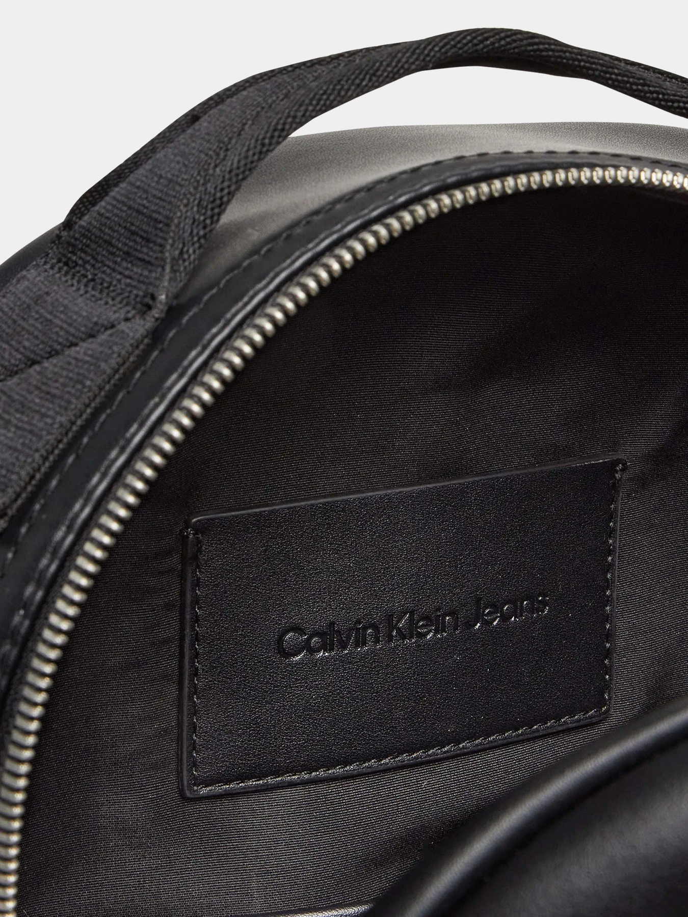 Рюкзаки Calvin Klein модель LV04G3042G-UB1 Рюкзаки Calvin Klein модель LV04G3042G-UB1 Фото