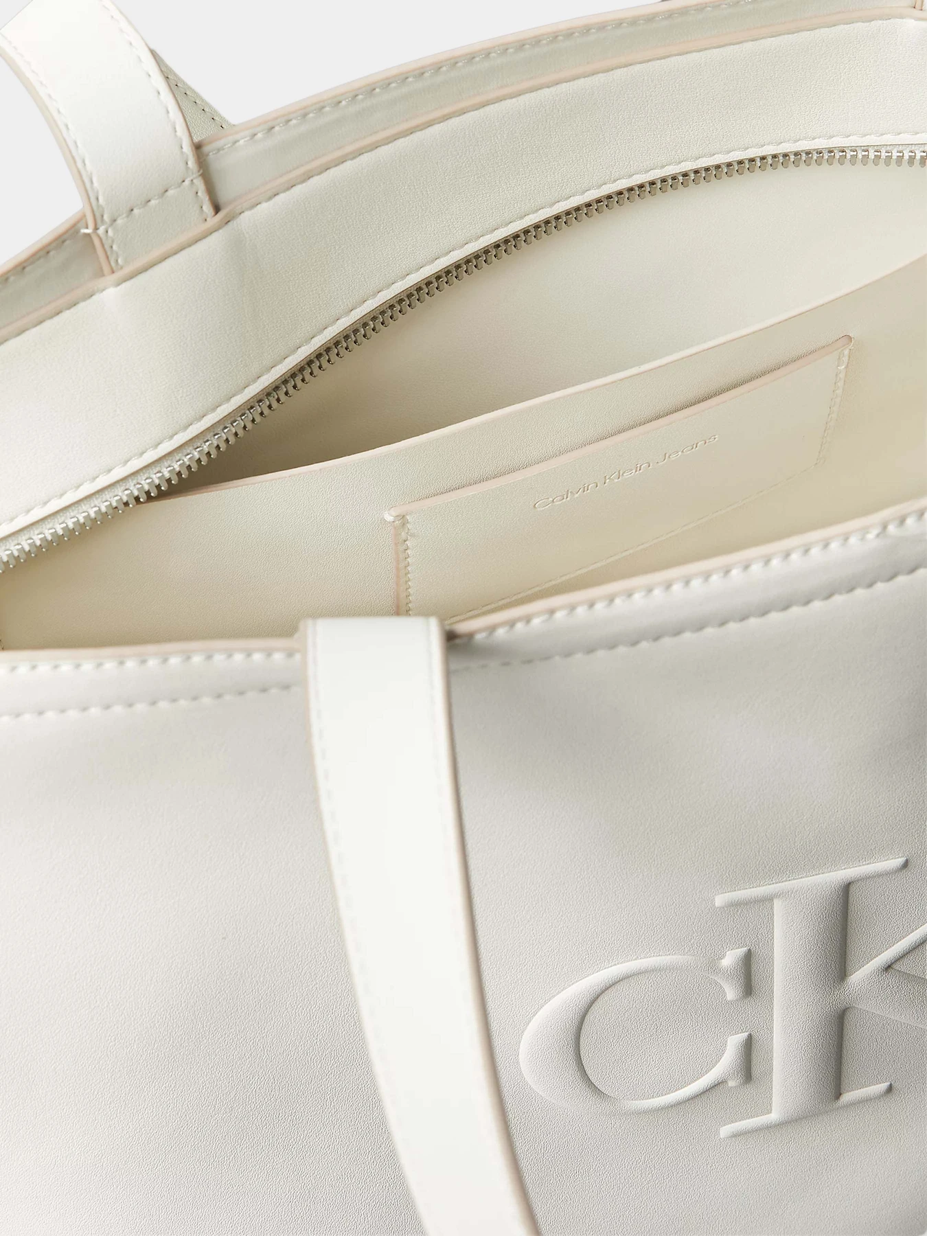 Сумки Calvin Klein модель LV04K3070G-FUP Фото