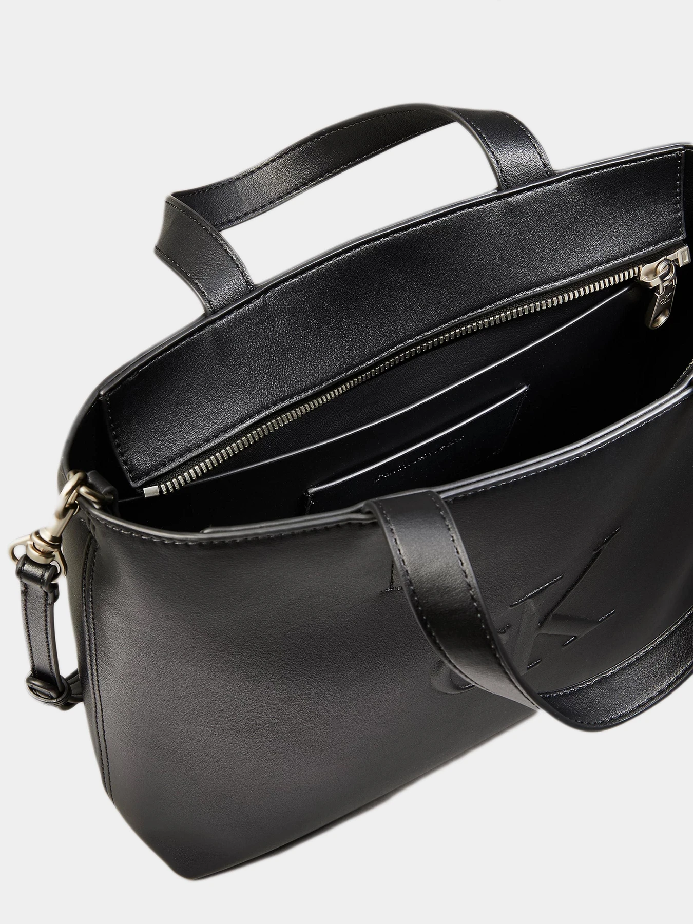 Сумки Calvin Klein модель LV04K3111G-UB1 Сумки Calvin Klein модель LV04K3111G-UB1 Фото