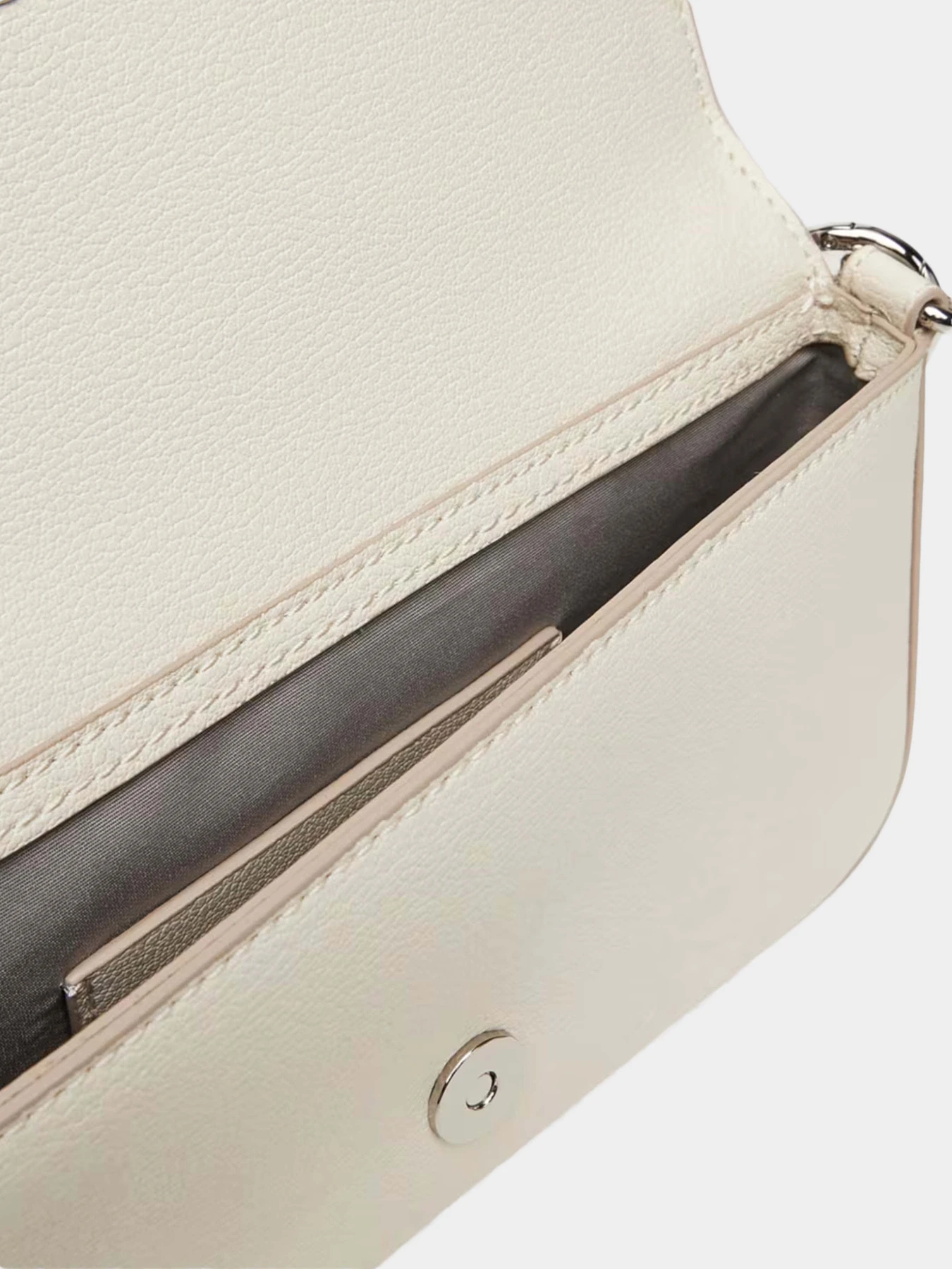 Сумки Calvin Klein модель LV04K3161G-RMU Сумки Calvin Klein модель LV04K3161G-RMU Фото