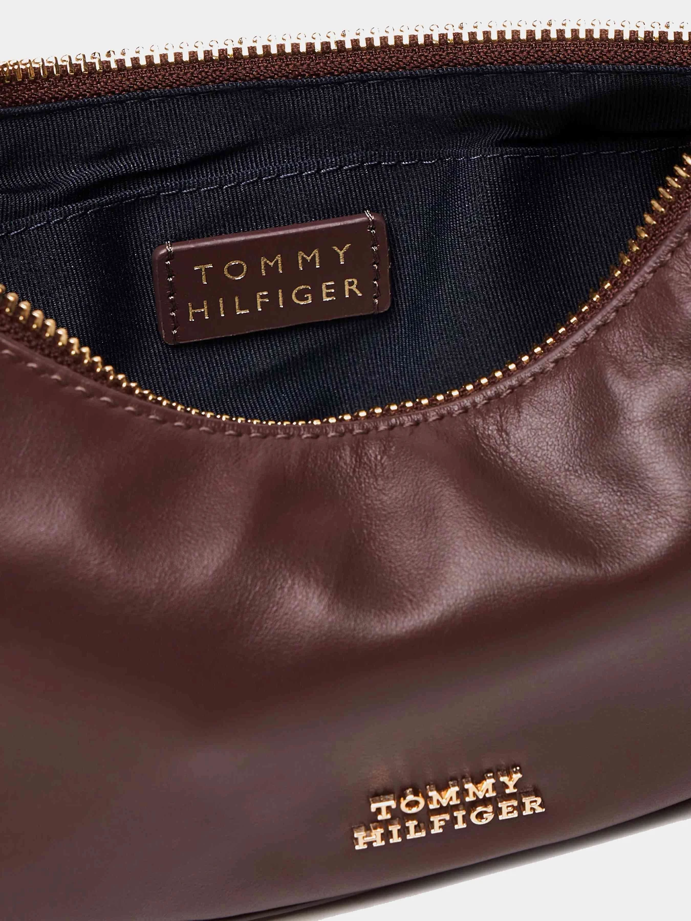 Сумки Tommy Hilfiger модель AW0AW17466-GSZ Сумки Tommy Hilfiger модель AW0AW17466-GSZ Фото