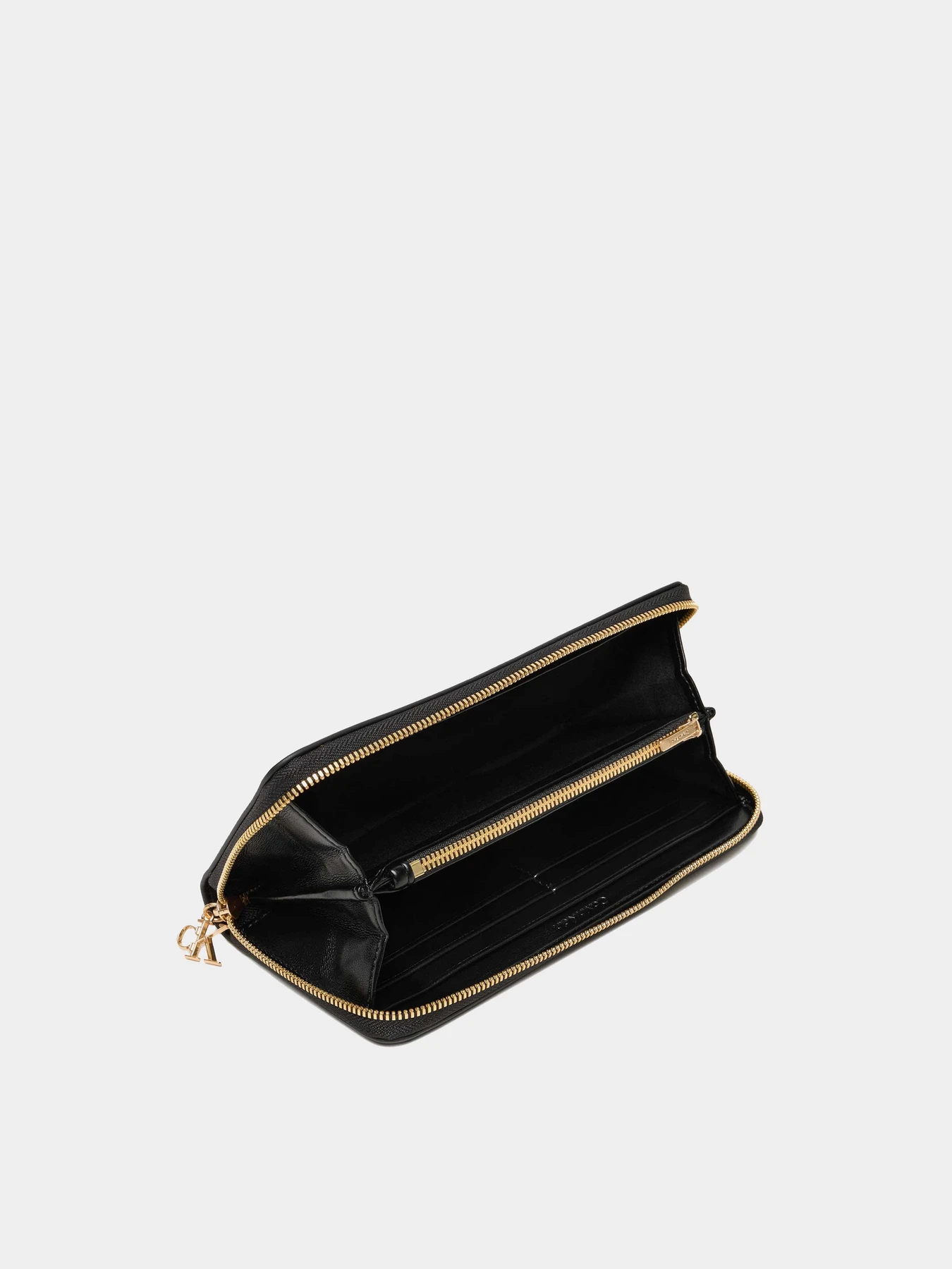 Кошельки Calvin Klein модель LV04F1093G-UB1 Кошельки Calvin Klein модель LV04F1093G-UB1 Фото
