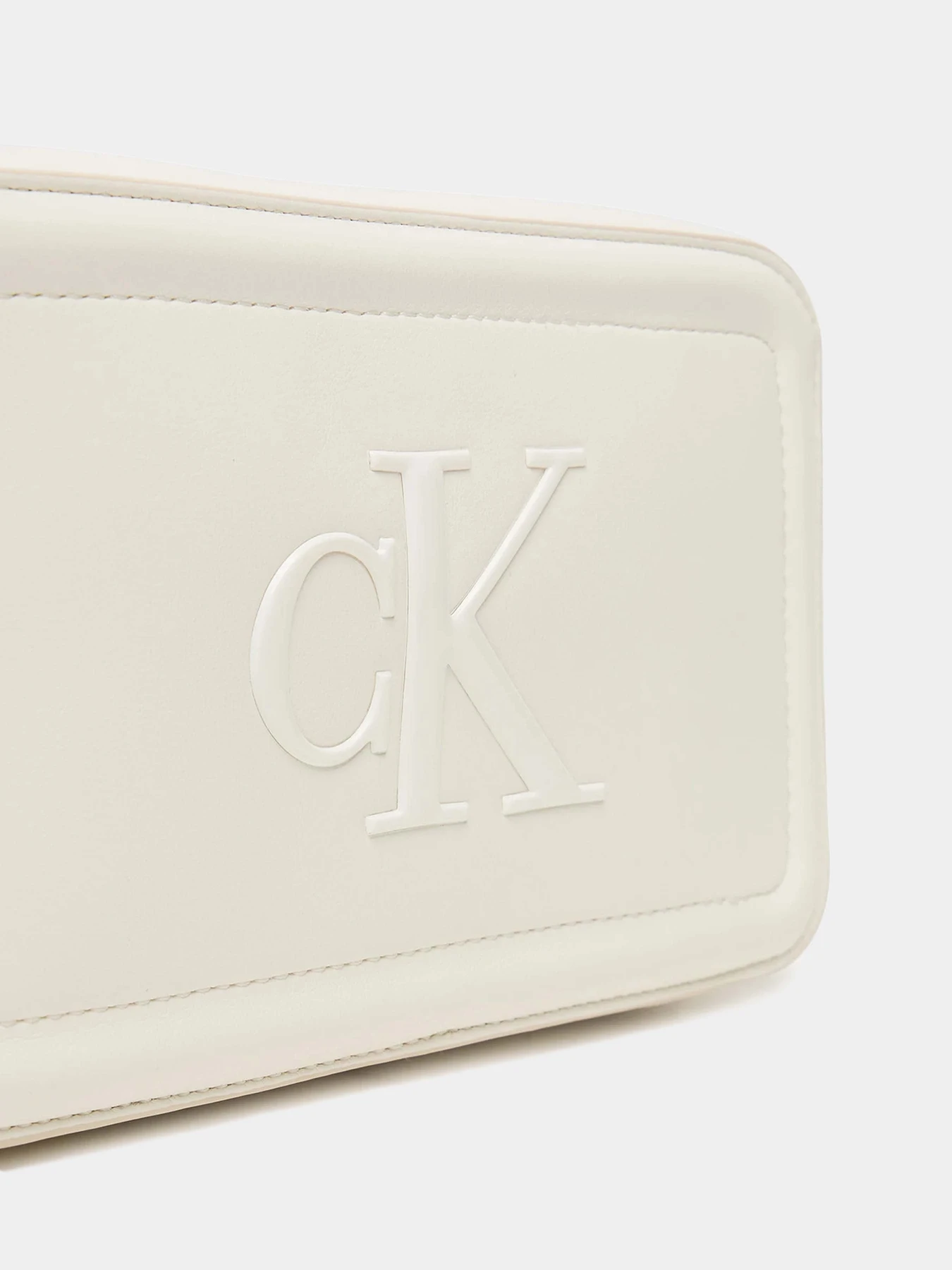 Сумки Calvin Klein модель LV04F3220G-FUP Сумки Calvin Klein модель LV04F3220G-FUP Фото