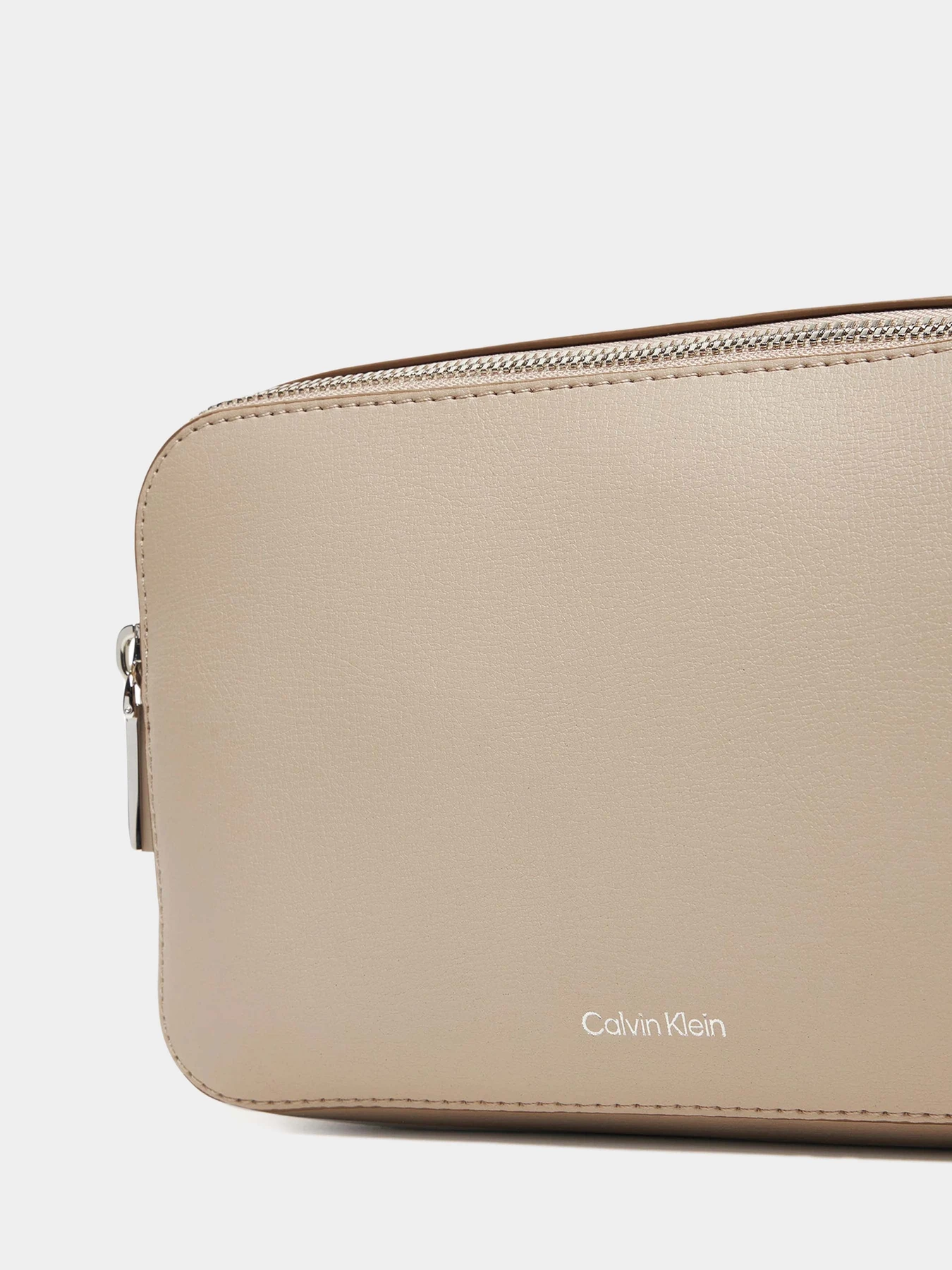 Сумки Calvin Klein модель LV04F3276G-338 Сумки Calvin Klein модель LV04F3276G-338 Фото