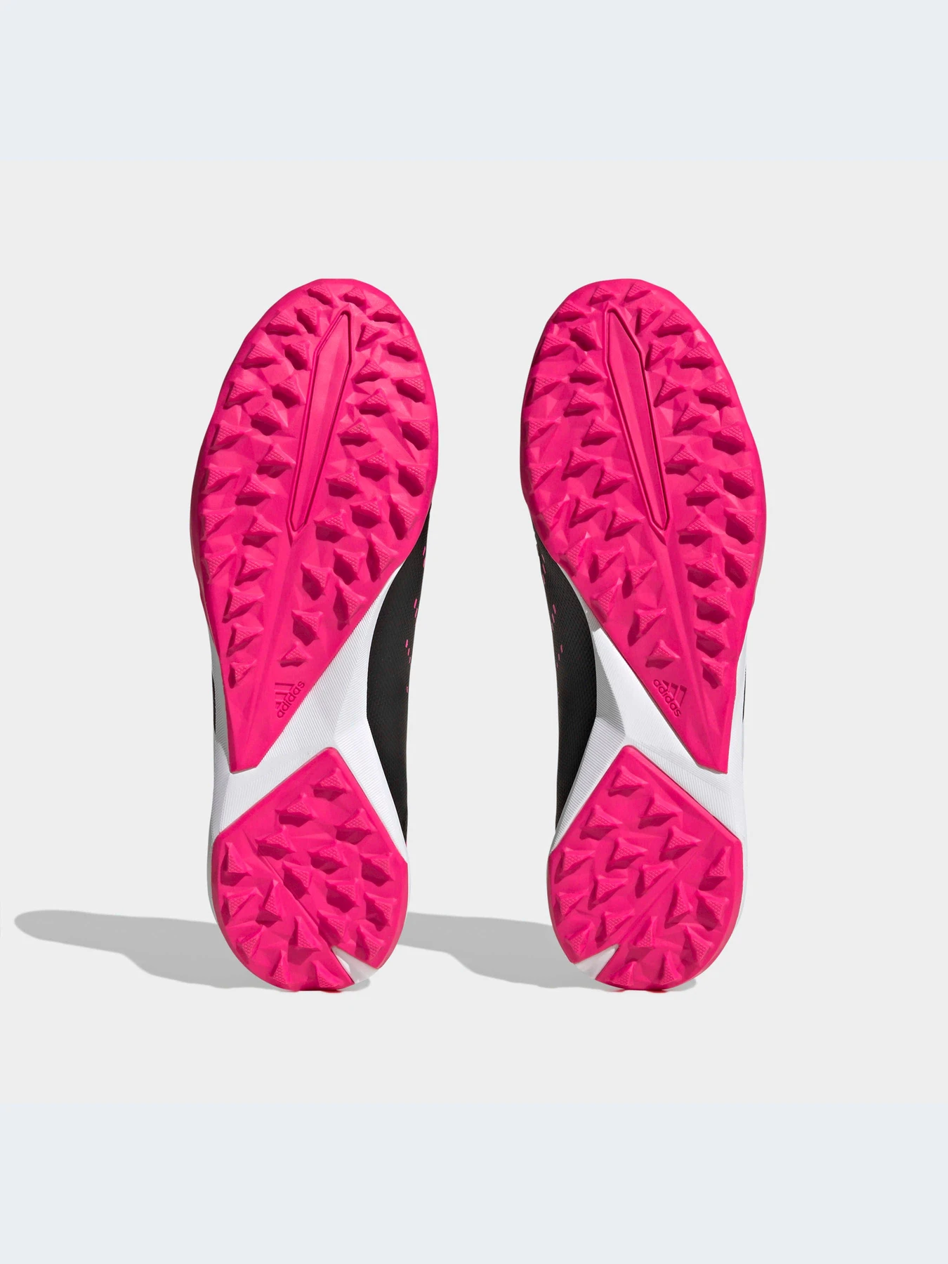 Кроссовки Adidas Predator модель GW4640-KZ Кроссовки Adidas Predator модель GW4640-KZ Фото
