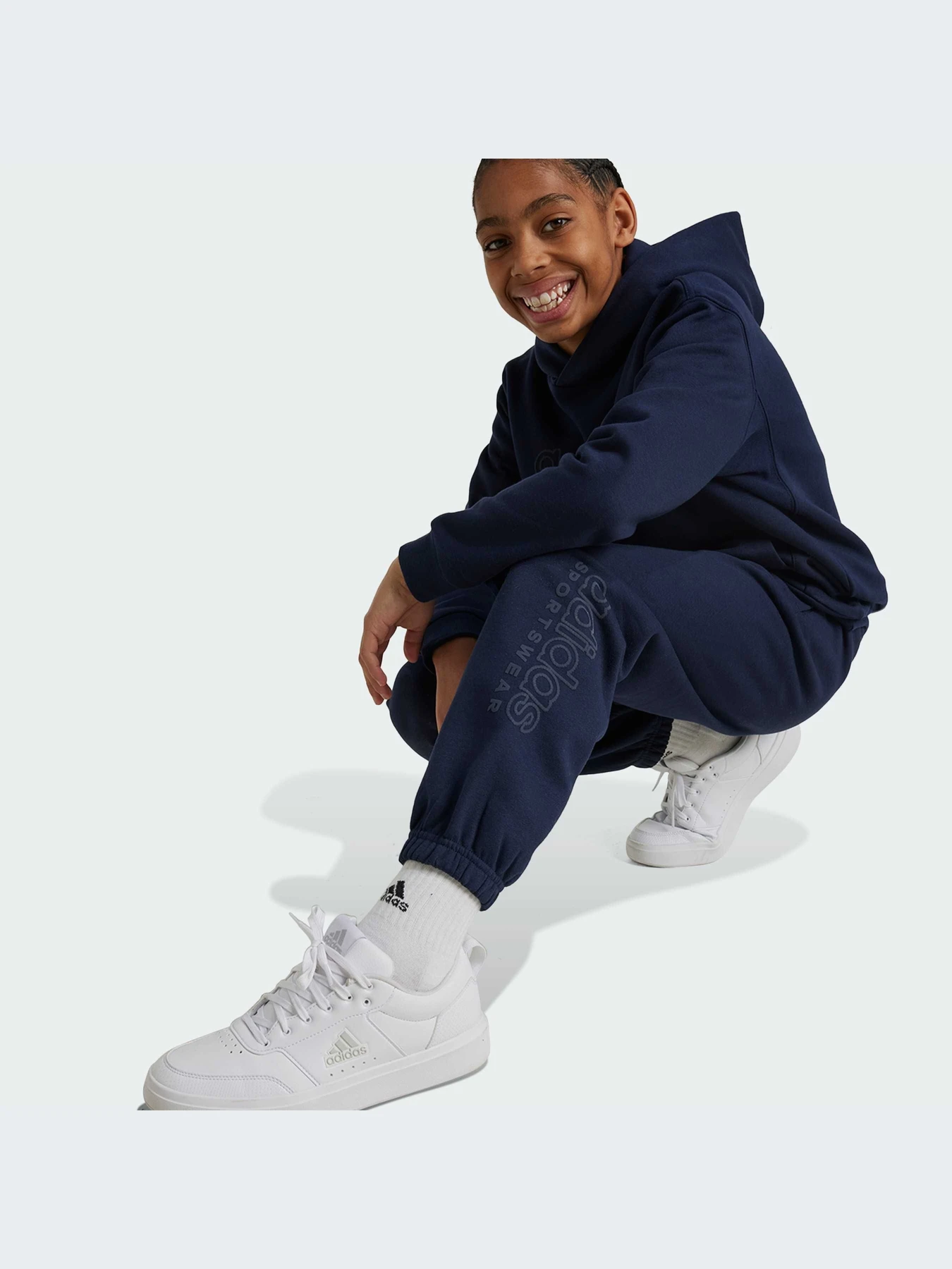 Брюки Adidas модель IW0925-KZ Брюки Adidas модель IW0925-KZ Фото