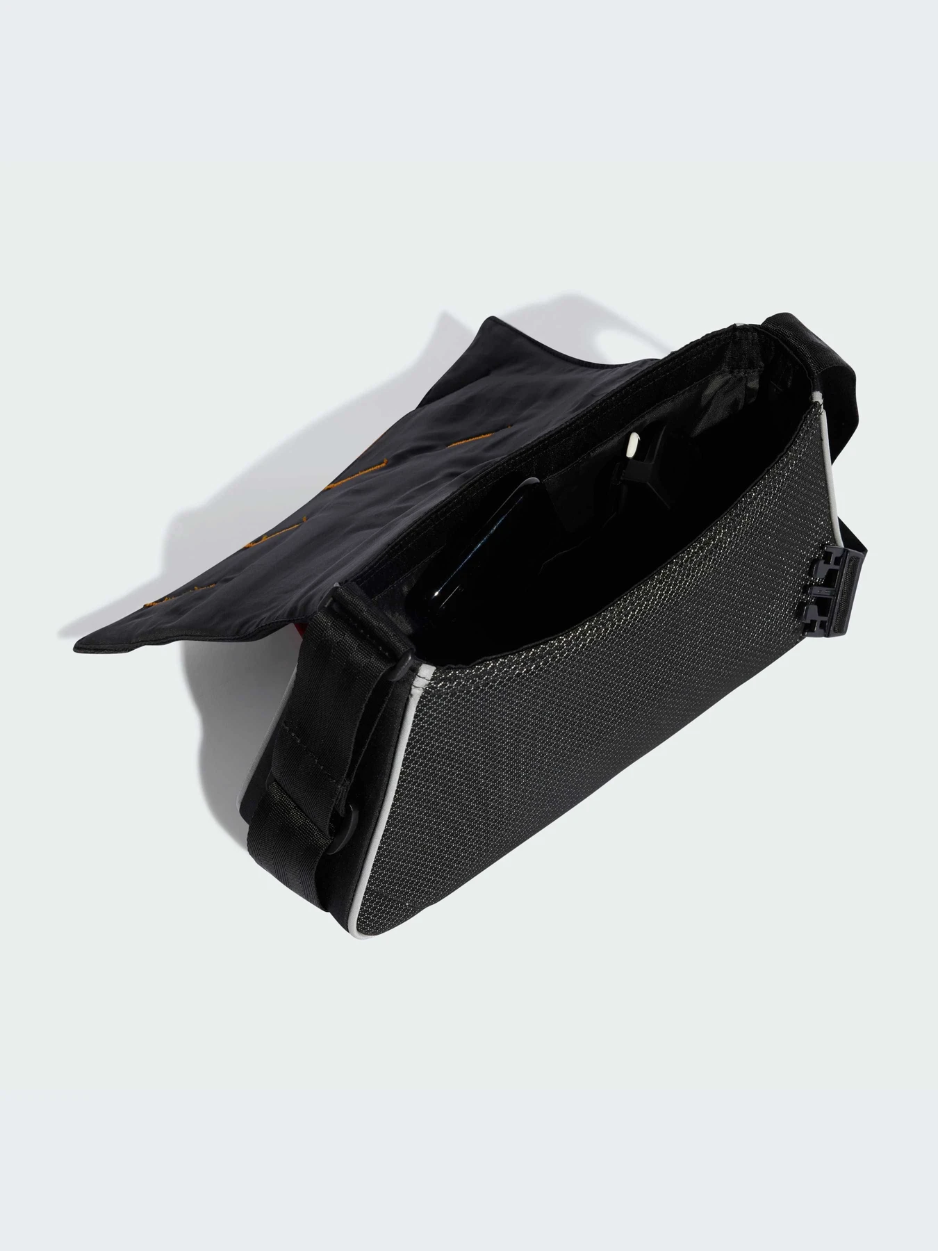 Сумки Adidas модель IW8625-KZ Сумки Adidas модель IW8625-KZ Фото