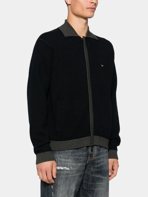 Кардигандар мен жемпірлер Emporio Armani үлгі EM001517-AF18099-UB118 Фото