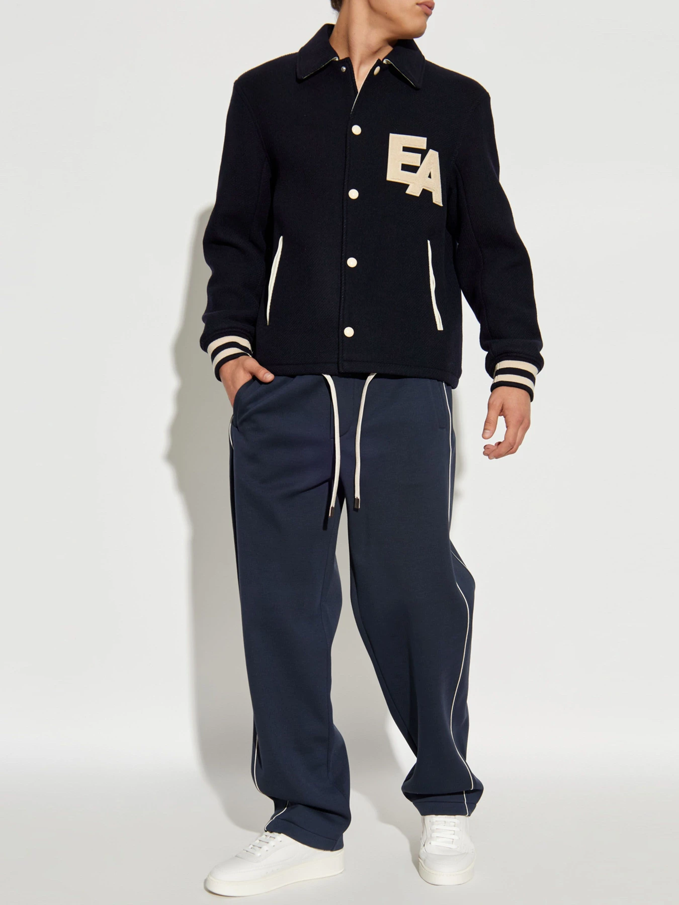 Брюки Emporio Armani модель EM002886-AF17545-UB118 Брюки Emporio Armani модель EM002886-AF17545-UB118 Фото