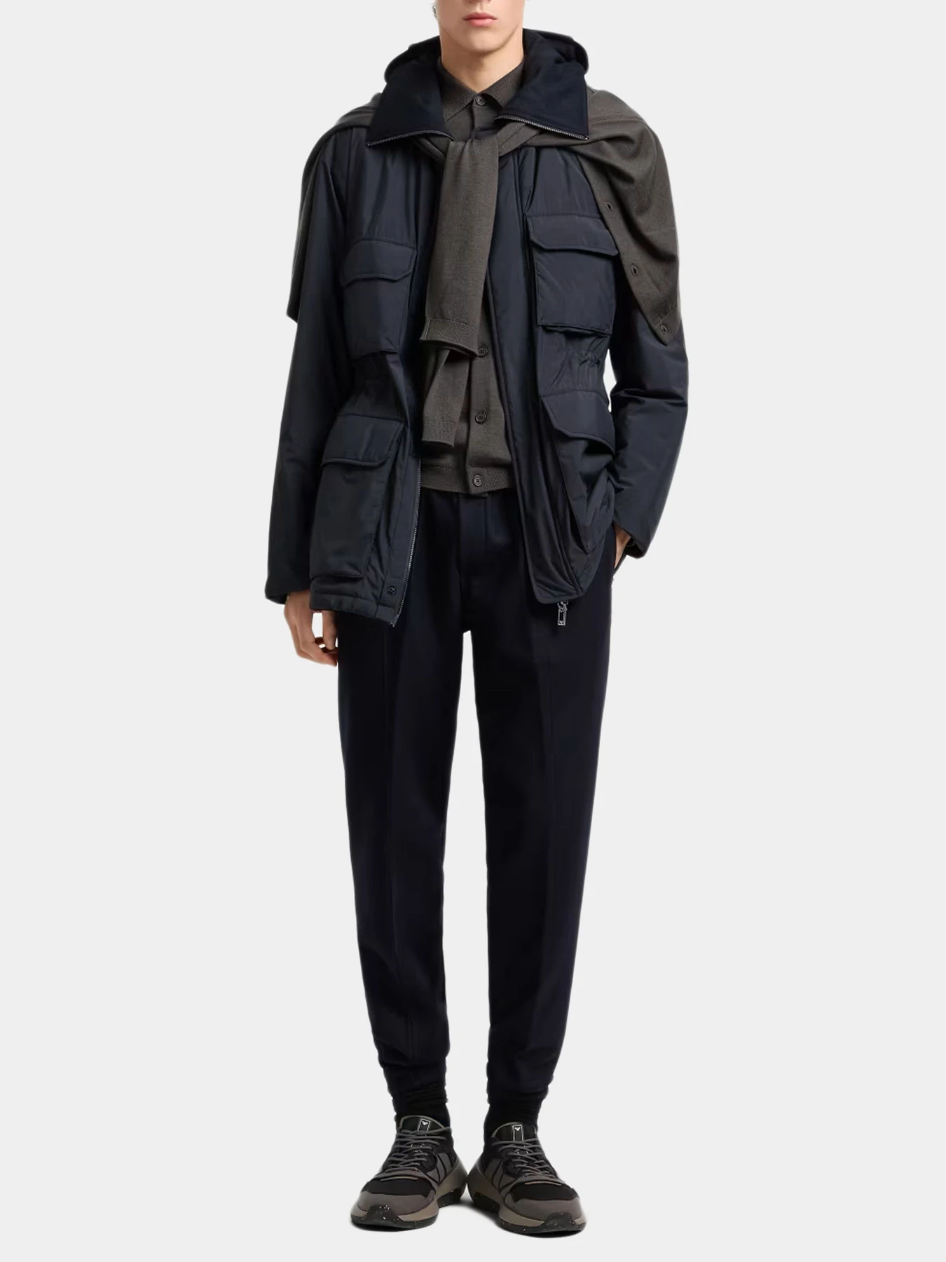 Куртки и дубленки Emporio Armani модель EM003184-AF18503-UB118 Куртки и дубленки Emporio Armani модель EM003184-AF18503-UB118 Фото