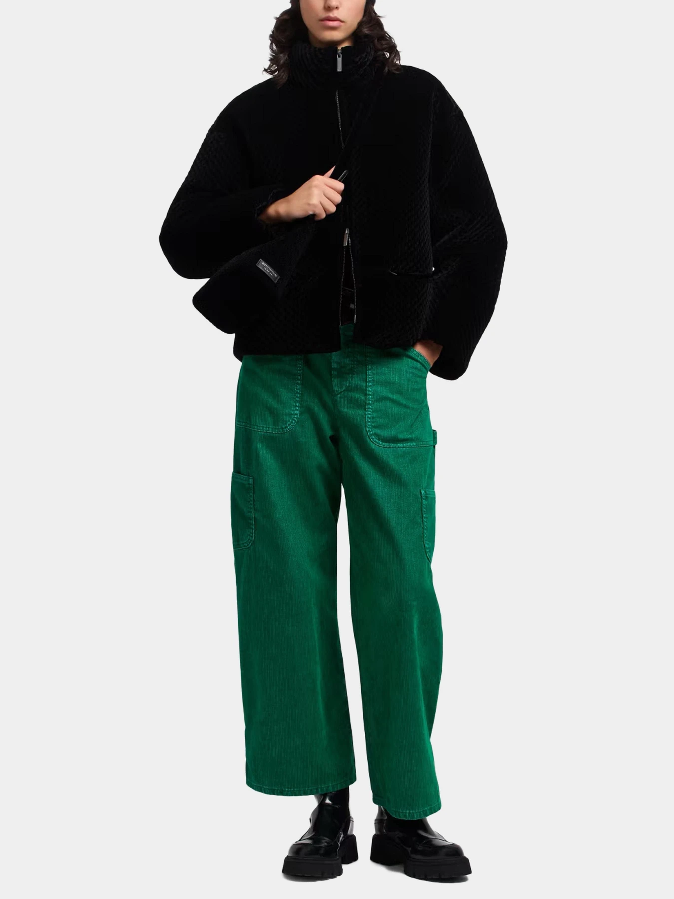 Куртки и дубленки Emporio Armani модель EW001464-AF14361-UC001 Куртки и дубленки Emporio Armani модель EW001464-AF14361-UC001 Фото