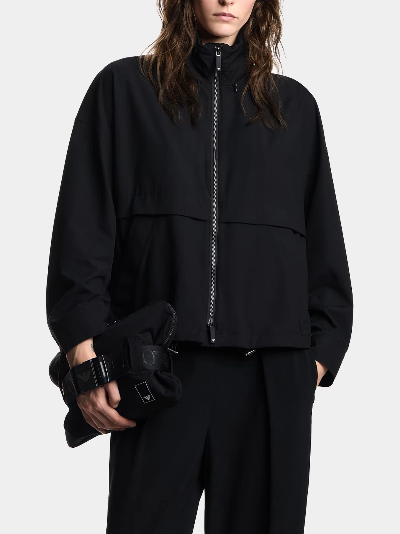 Куртки и дубленки Emporio Armani модель EW002948-AF19594-UC001 Куртки и дубленки Emporio Armani модель EW002948-AF19594-UC001 Фото