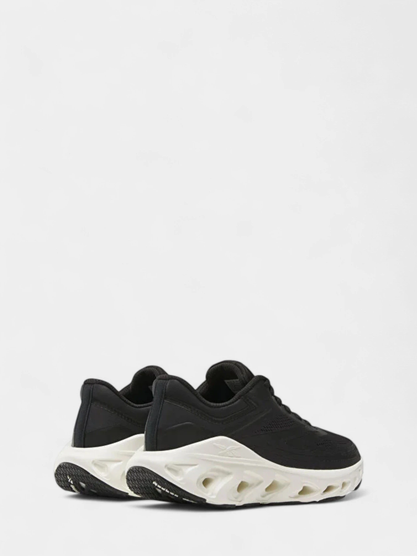 Кроссовки Reebok модель 102181713 Кроссовки Reebok модель 102181713 Фото