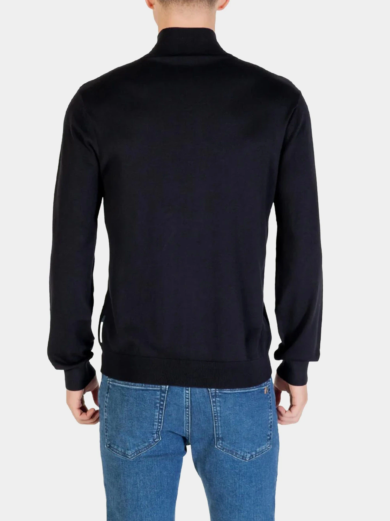 Худи и свитшоты Armani Exchange модель XM001279-AF10454-UB101 Худи и свитшоты Armani Exchange модель XM001279-AF10454-UB101 Фото