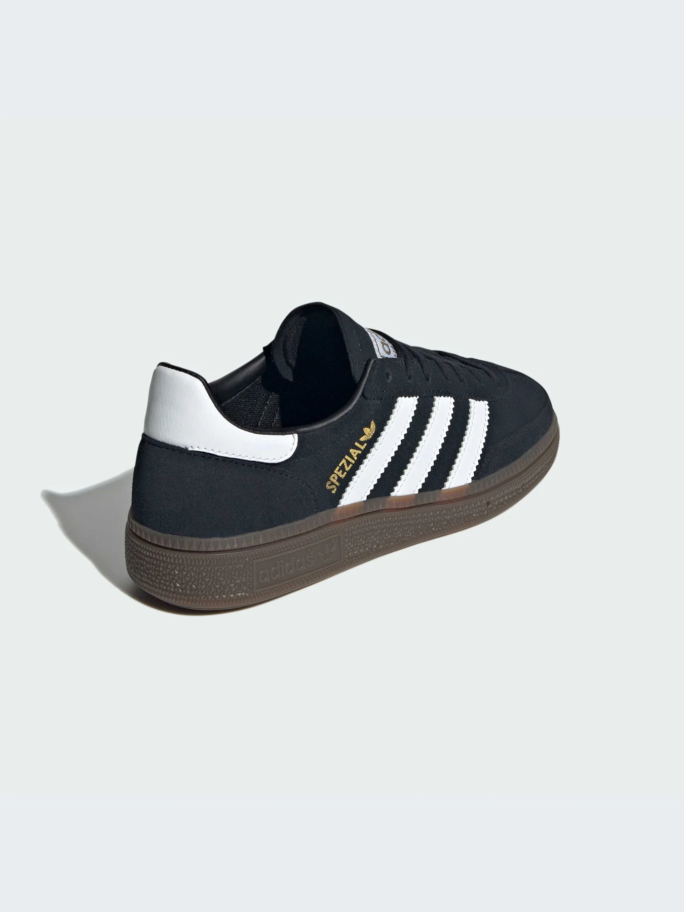 Кроссовки Adidas модель IH8010-KZ Кроссовки Adidas модель IH8010-KZ Фото