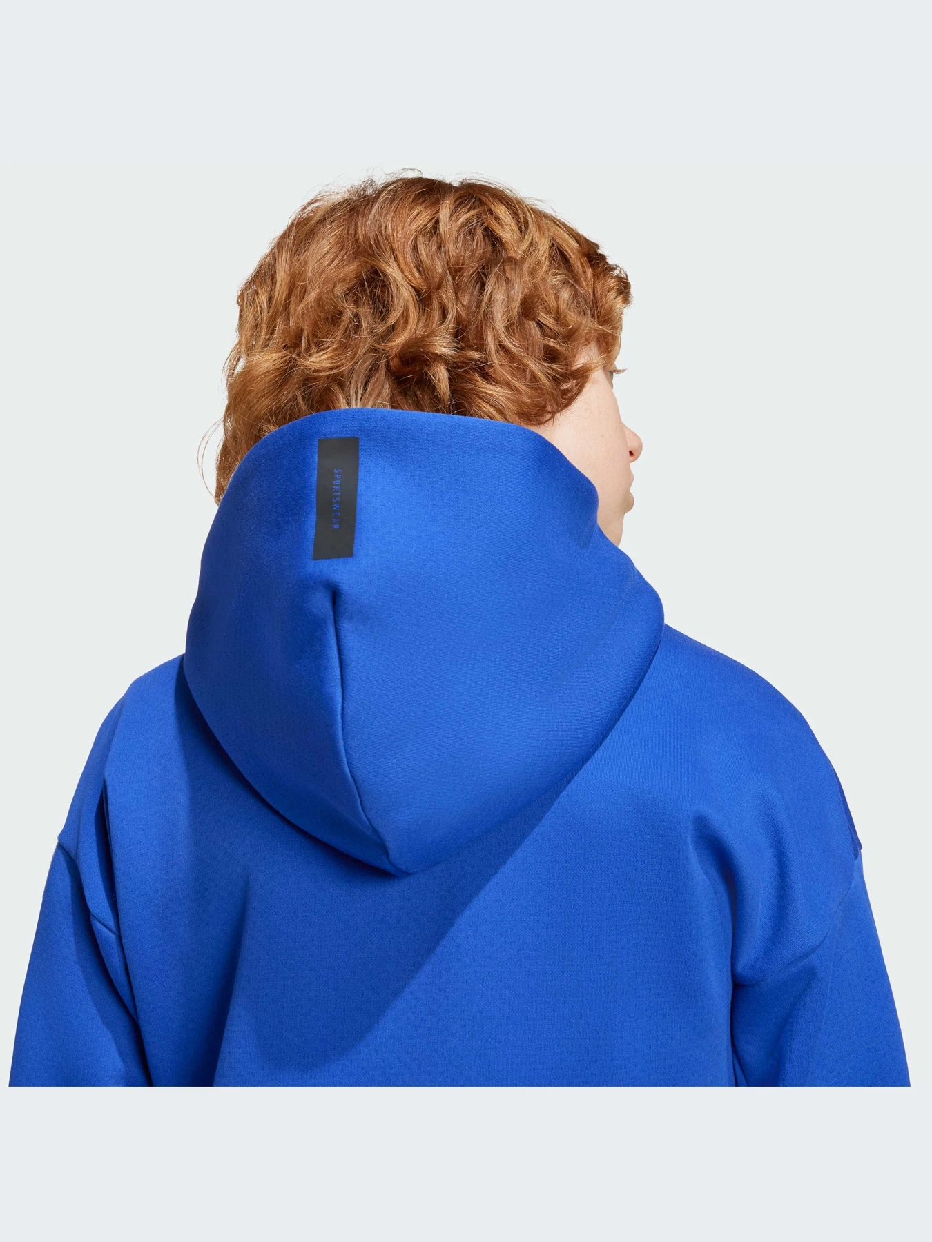 Худи и свитшоты Adidas ZNE модель KA0668-KZ Худи и свитшоты Adidas ZNE модель KA0668-KZ Фото