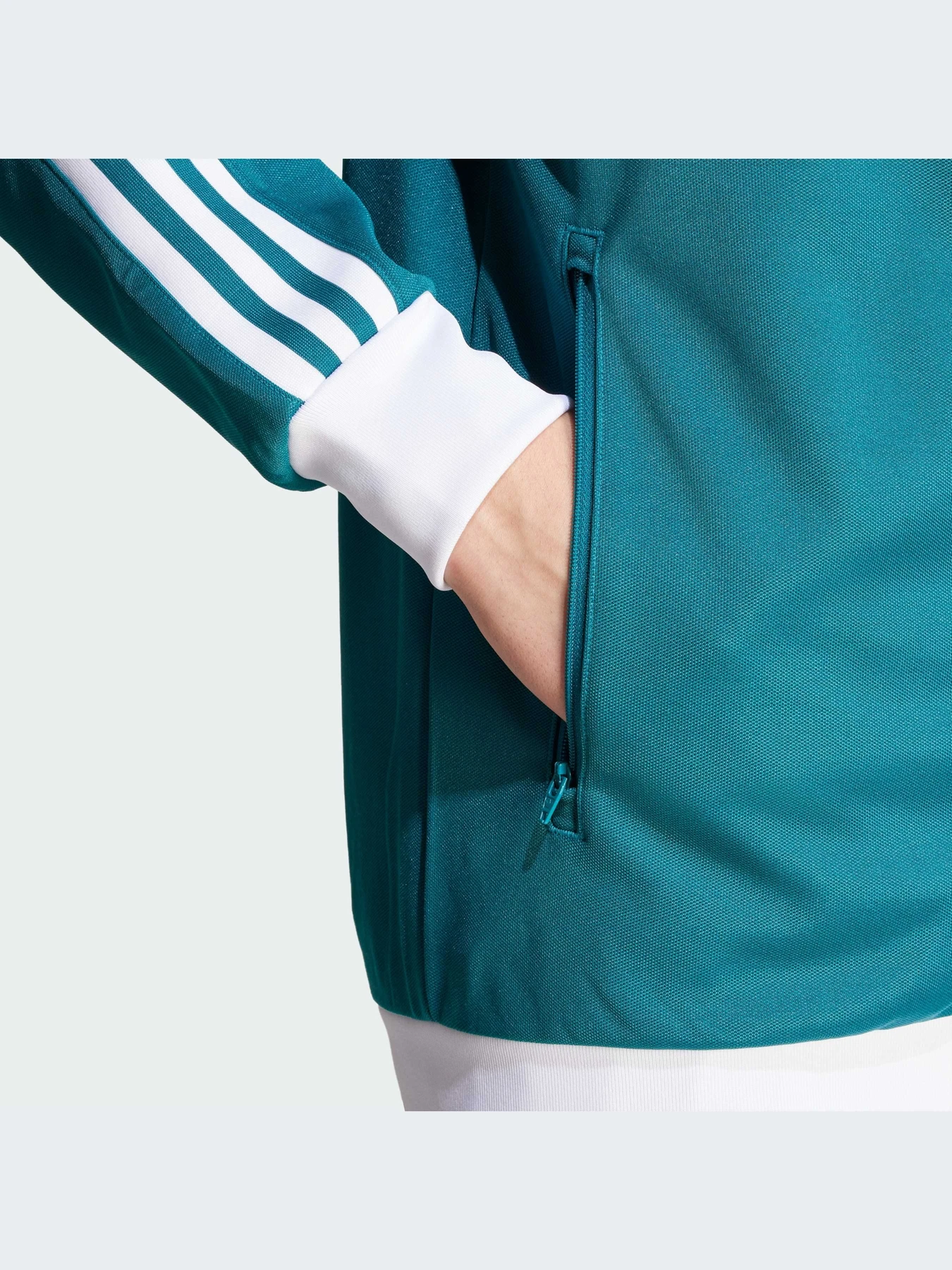 Худи и свитшоты Adidas Adicolor модель IY9878-KZ Худи и свитшоты Adidas Adicolor модель IY9878-KZ Фото