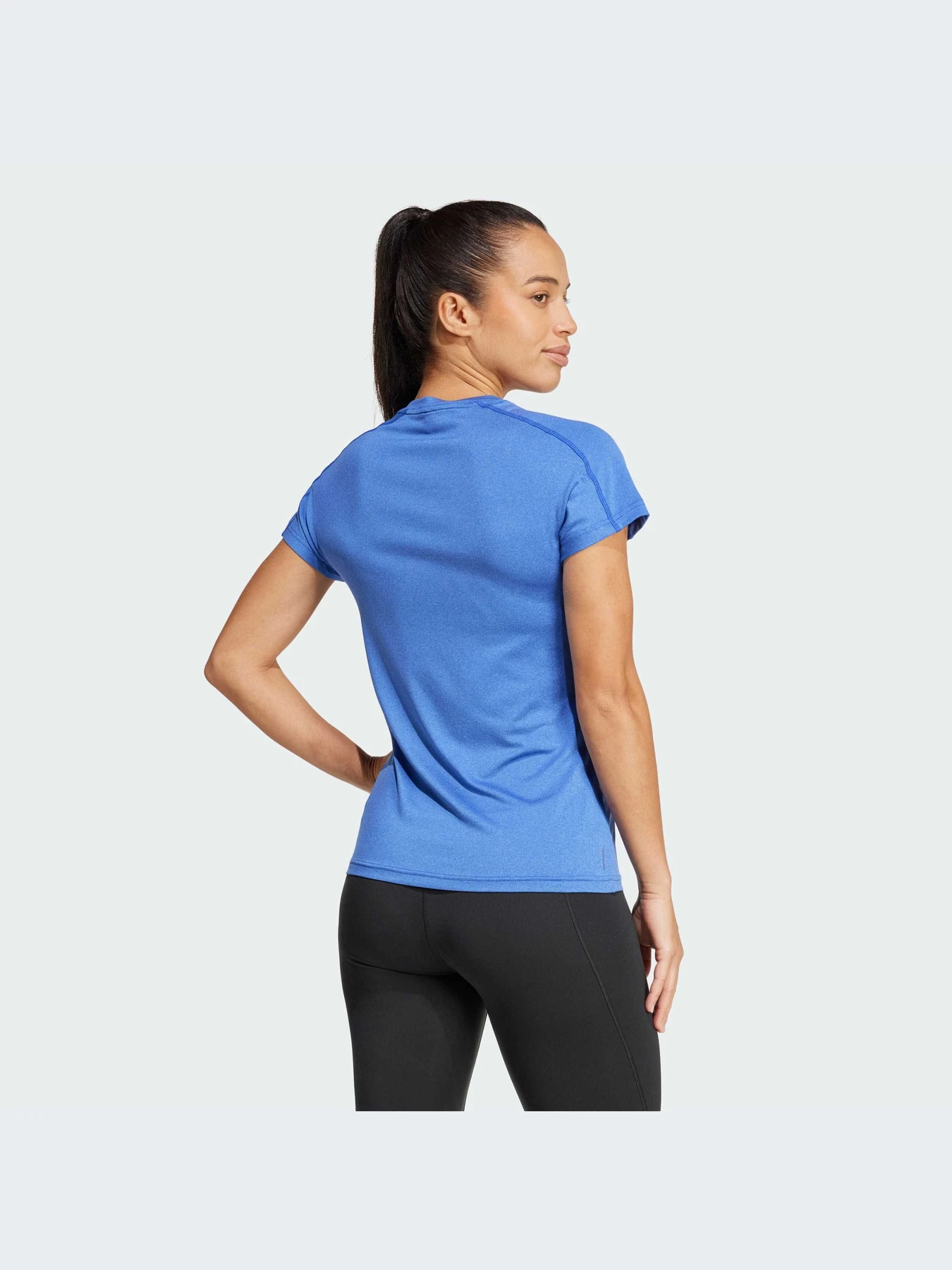 Футболки и поло Adidas модель IX1004-KZ Футболки и поло Adidas модель IX1004-KZ Фото