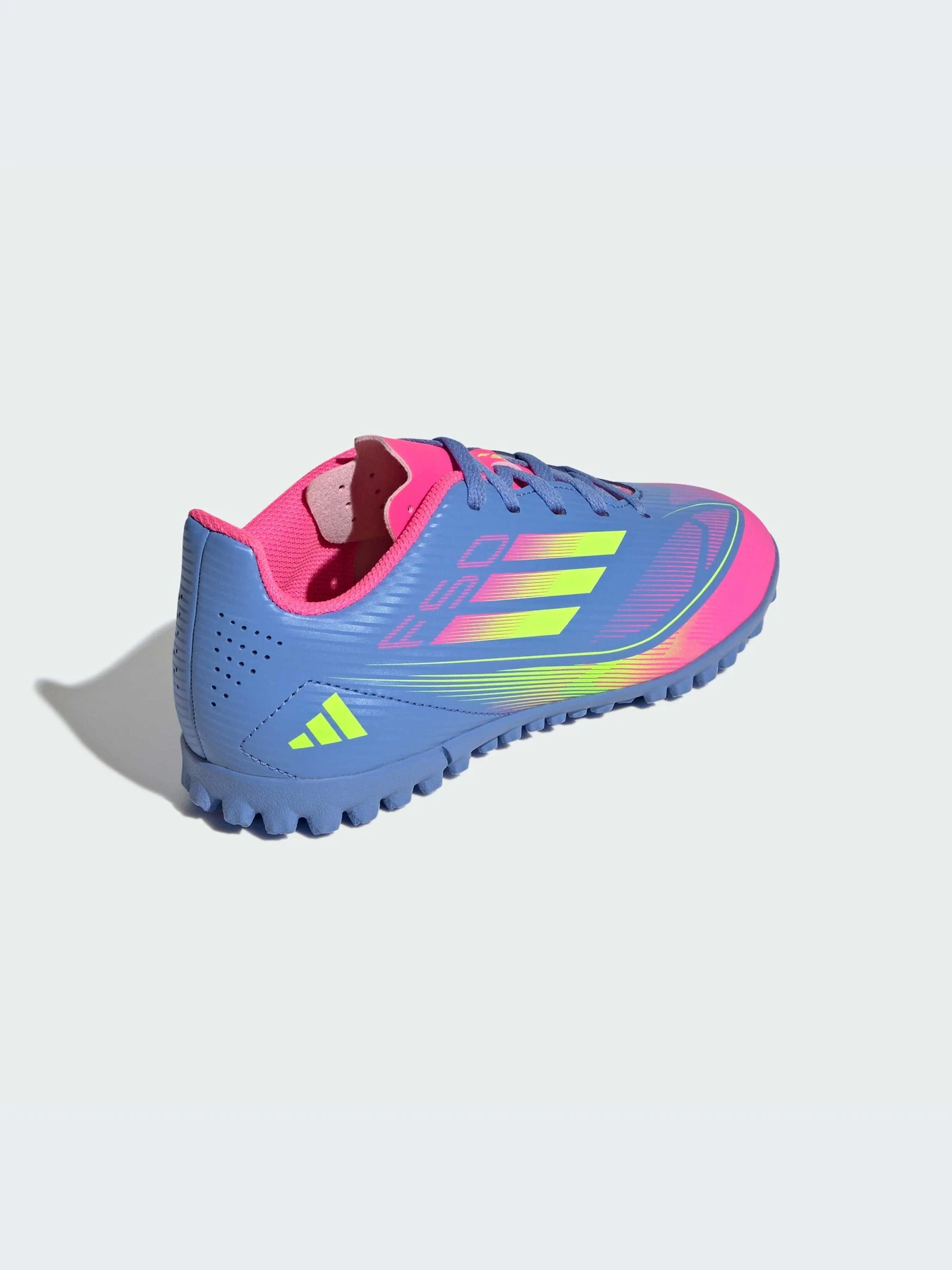 Кроссовки Adidas модель IE3733-KZ Кроссовки Adidas модель IE3733-KZ Фото