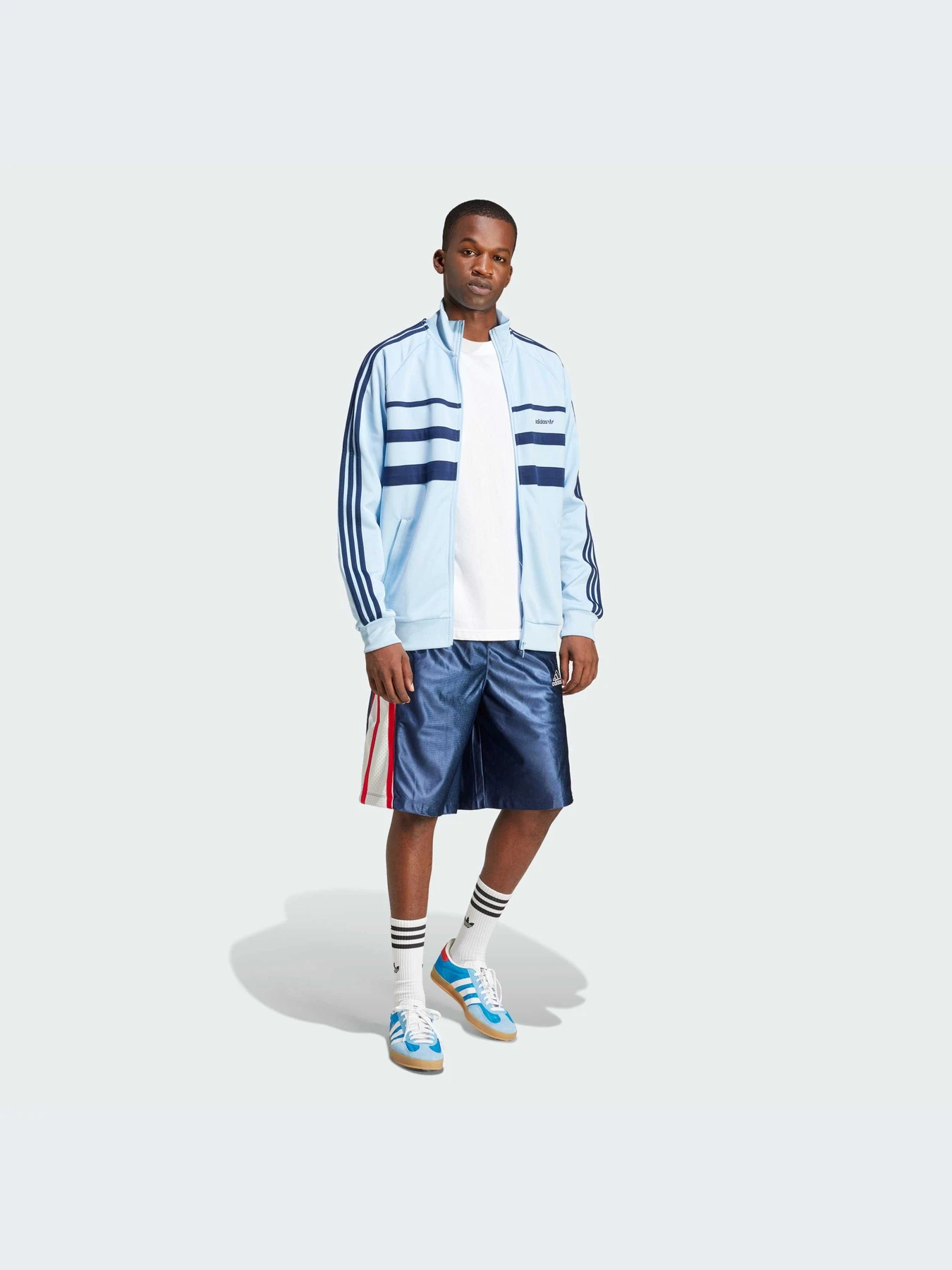 Худи и свитшоты Adidas Adicolor модель JP1042-KZ Худи и свитшоты Adidas Adicolor модель JP1042-KZ Фото