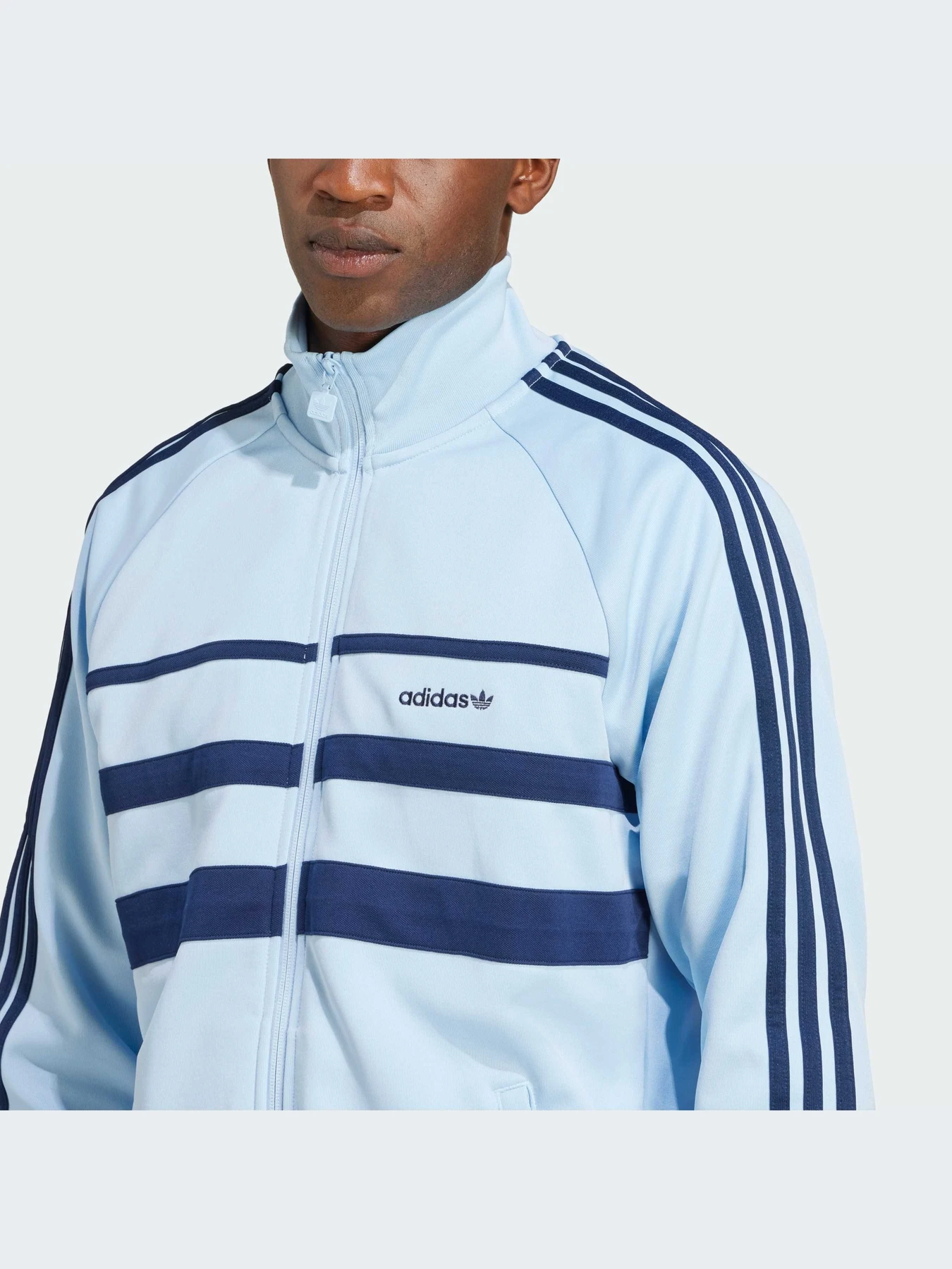 Худи и свитшоты Adidas Adicolor модель JP1042-KZ Худи и свитшоты Adidas Adicolor модель JP1042-KZ Фото