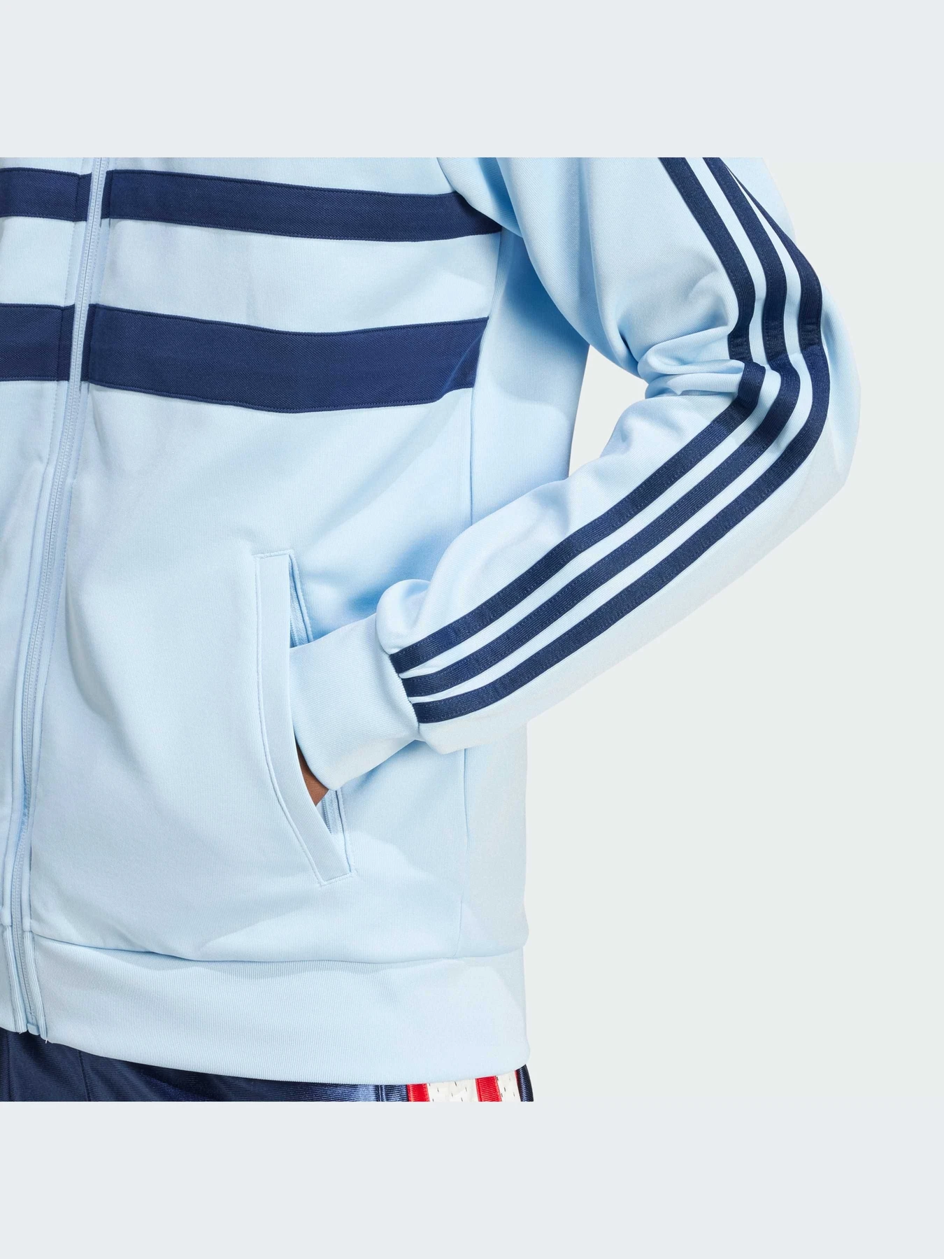 Худи и свитшоты Adidas Adicolor модель JP1042-KZ Худи и свитшоты Adidas Adicolor модель JP1042-KZ Фото