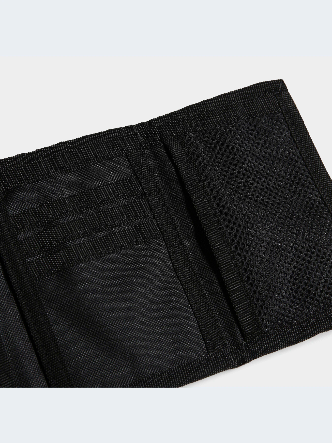 Кошельки Adidas модель HT4741-KZ Кошельки Adidas модель HT4741-KZ Фото