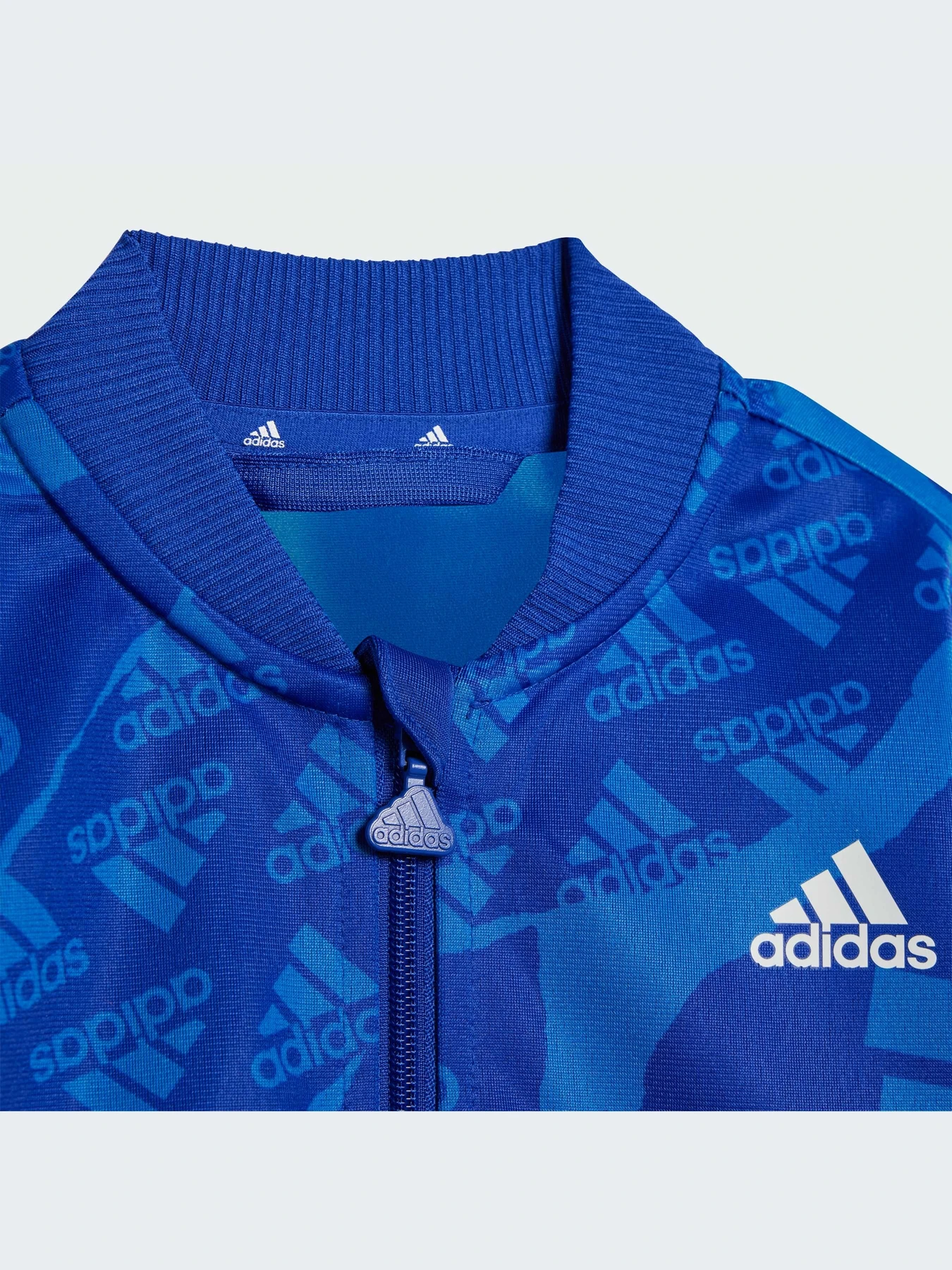Костюмы Adidas модель IQ4079-KZ Костюмы Adidas модель IQ4079-KZ Фото