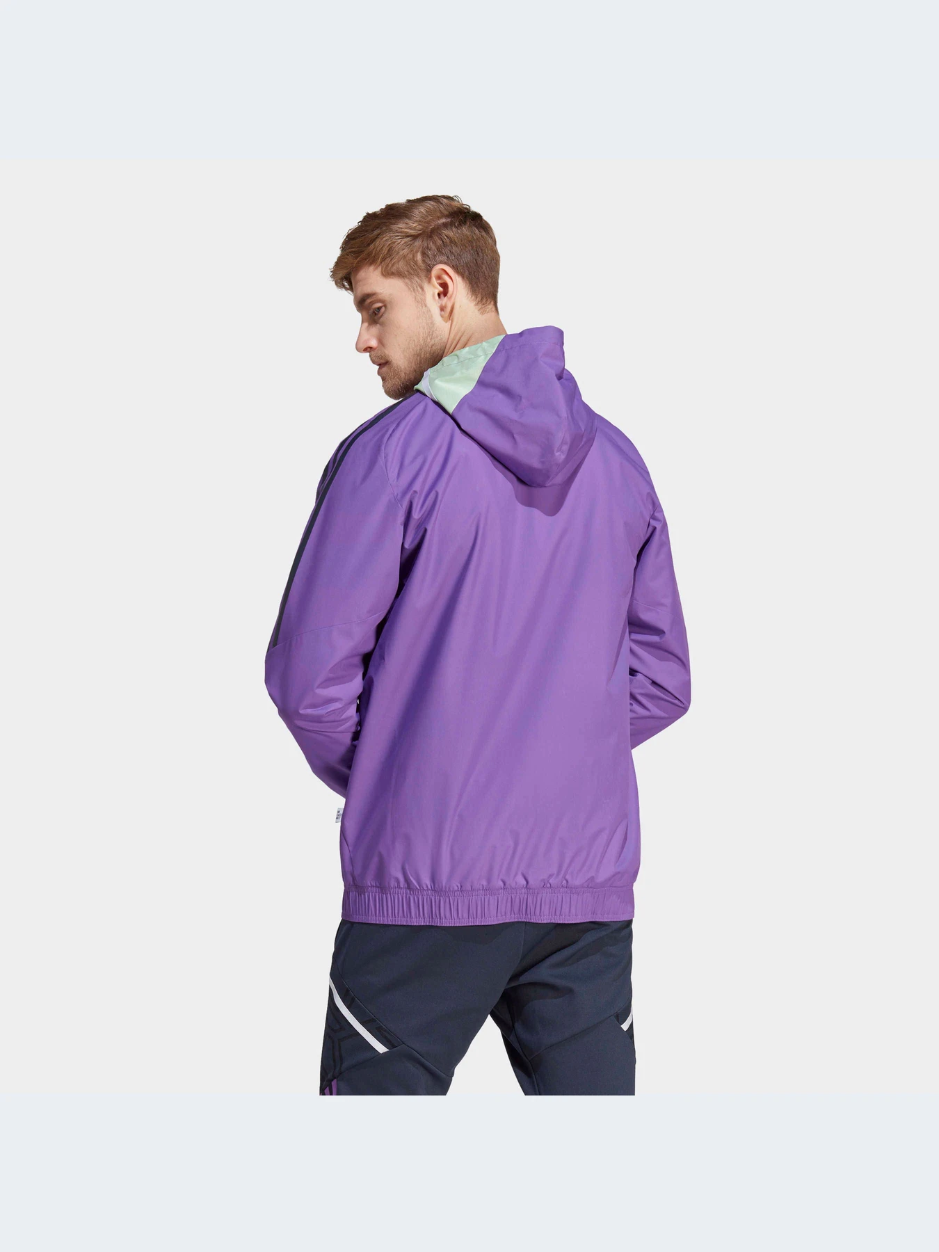 Куртки и дубленки Adidas модель HT8796-KZ Куртки и дубленки Adidas модель HT8796-KZ Фото