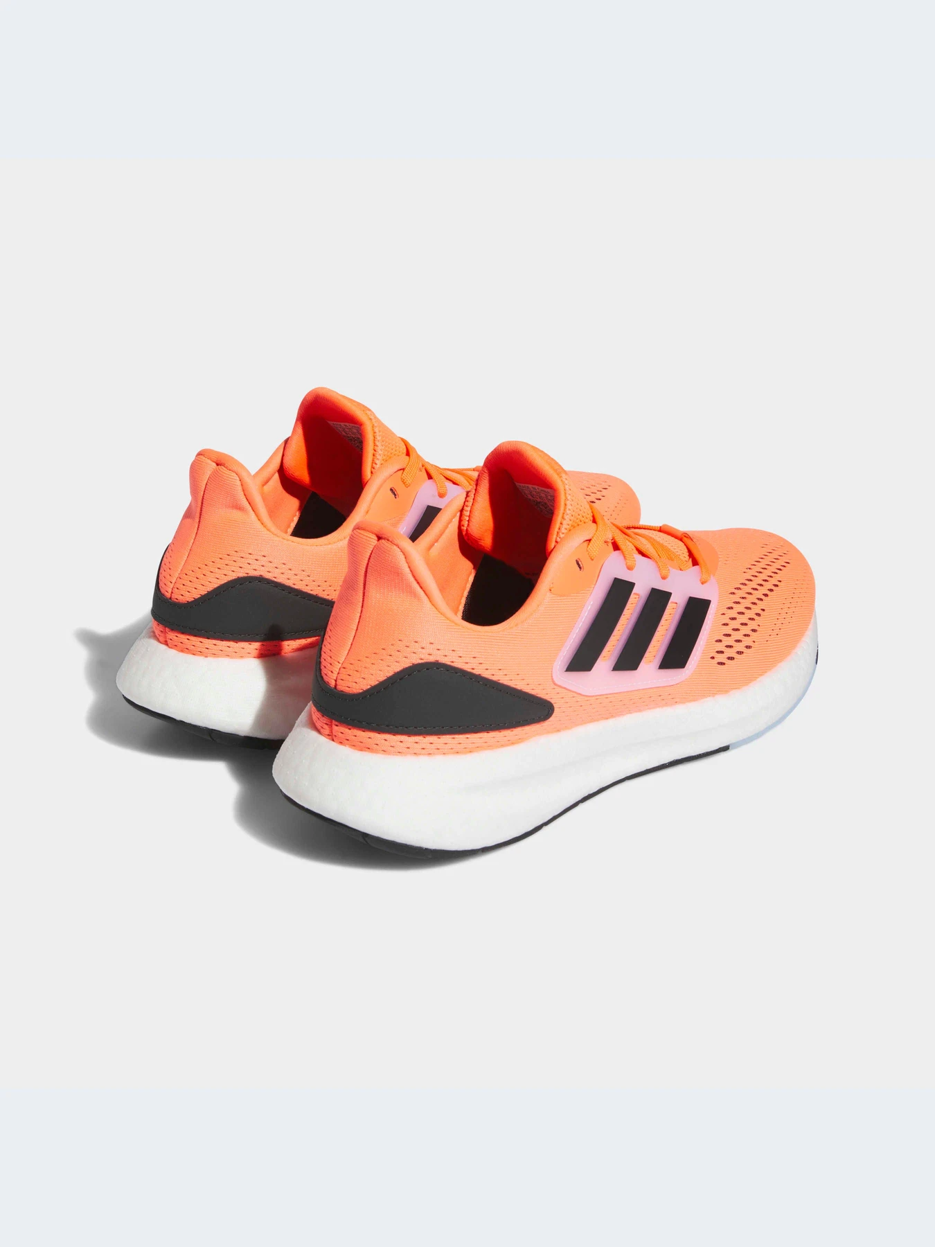 Кроссовки Adidas PureBoost модель HQ8587-KZ Кроссовки Adidas PureBoost модель HQ8587-KZ Фото