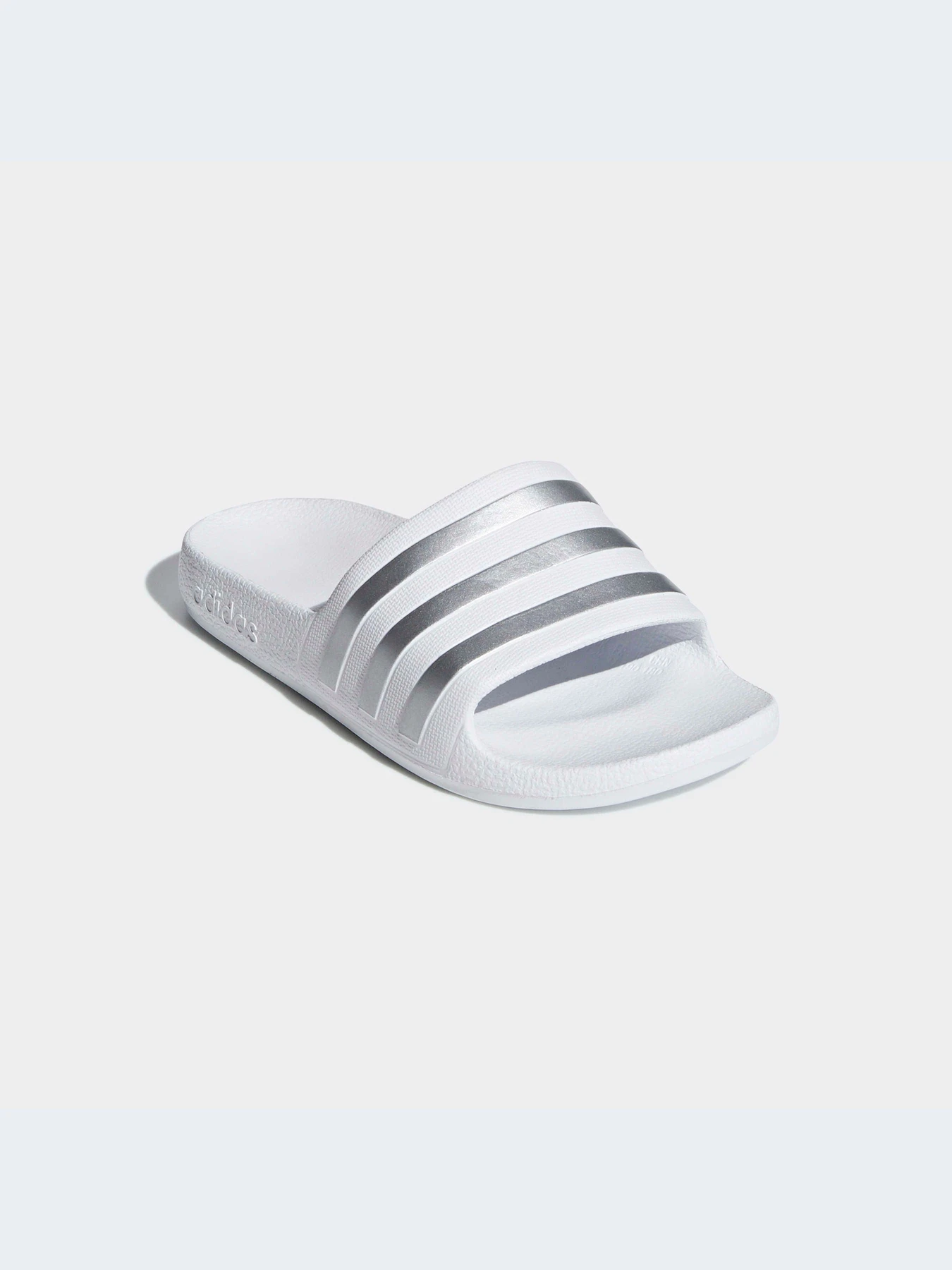 Шлёпанцы Adidas Adilette модель F35555-KZ Шлёпанцы Adidas Adilette модель F35555-KZ Фото