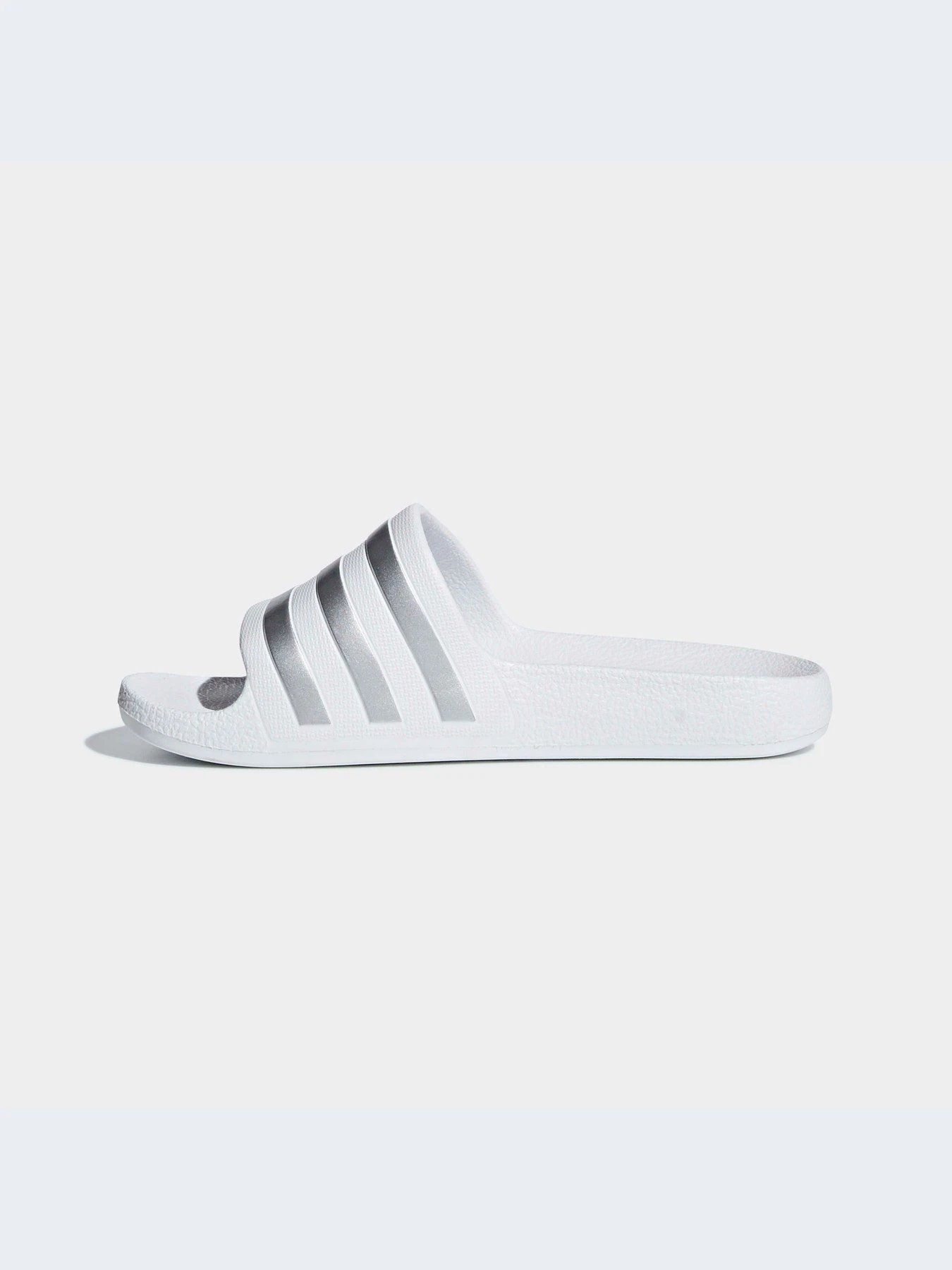 Шлёпанцы Adidas Adilette модель F35555-KZ Шлёпанцы Adidas Adilette модель F35555-KZ Фото