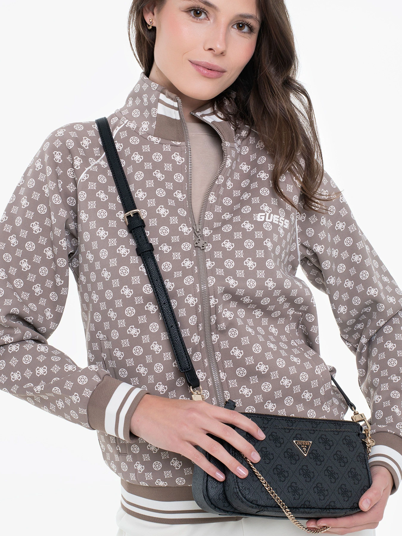 Сумки GUESS модель HWBG96-72710-CLO Фото