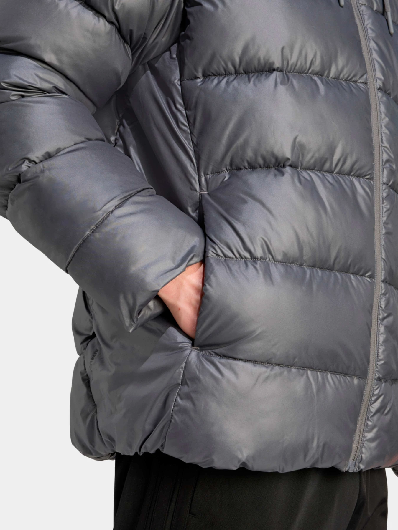 Куртки и дубленки Adidas модель JM8399 Куртки и дубленки Adidas модель JM8399 Фото
