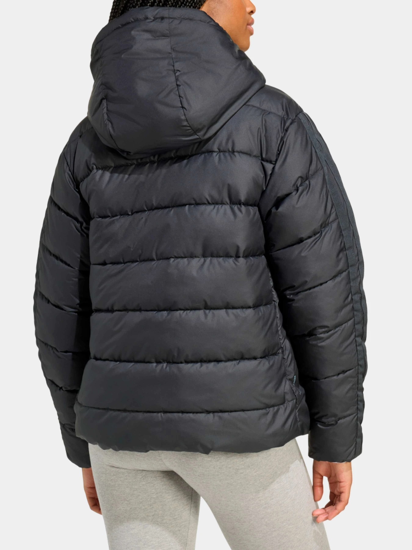 Куртки и дубленки Adidas модель JX7814 Куртки и дубленки Adidas модель JX7814 Фото