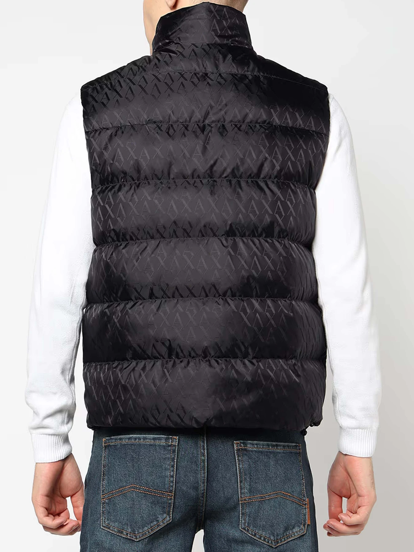 Куртки и дубленки Armani Exchange модель XM001581-AF16628-UB101 Куртки и дубленки Armani Exchange модель XM001581-AF16628-UB101 Фото