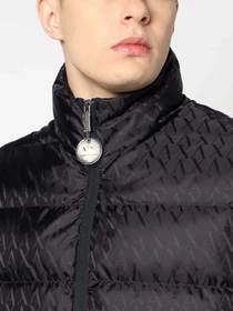 Куртки и дубленки Armani Exchange модель XM001581-AF16628-UB101 Фото