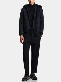 Куртки и дубленки Emporio Armani модель EM003042-AF18503-UB118 Фото