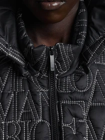 Куртки и дубленки Emporio Armani модель EW001389-AF12645-UC001 Фото
