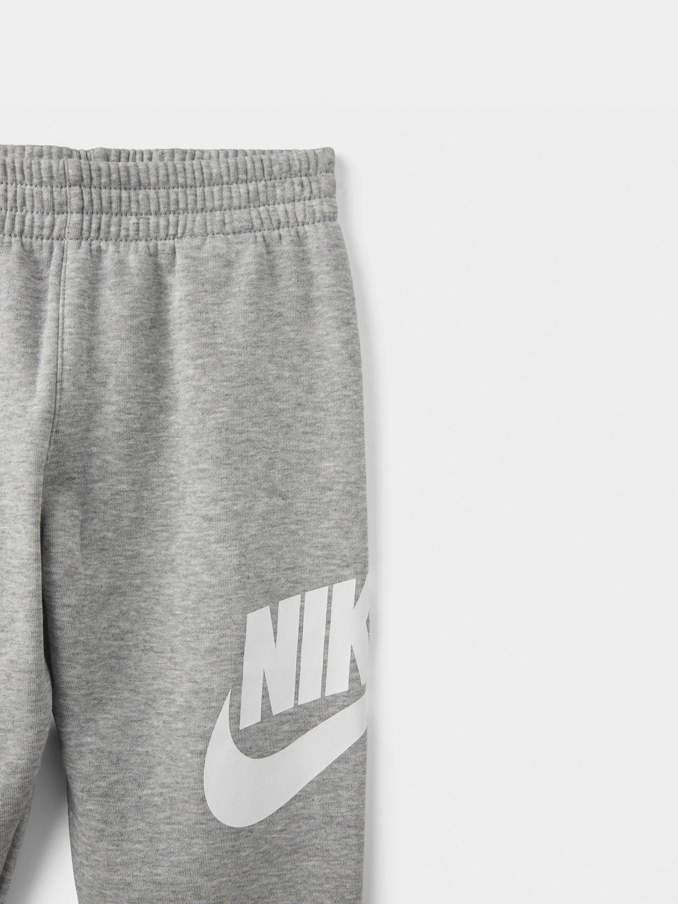 Костюмы NIKE модель 86L135-042 Костюмы NIKE модель 86L135-042 Фото