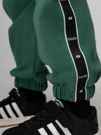 Костюмы BODO модель 11-583MU-emerald Фото