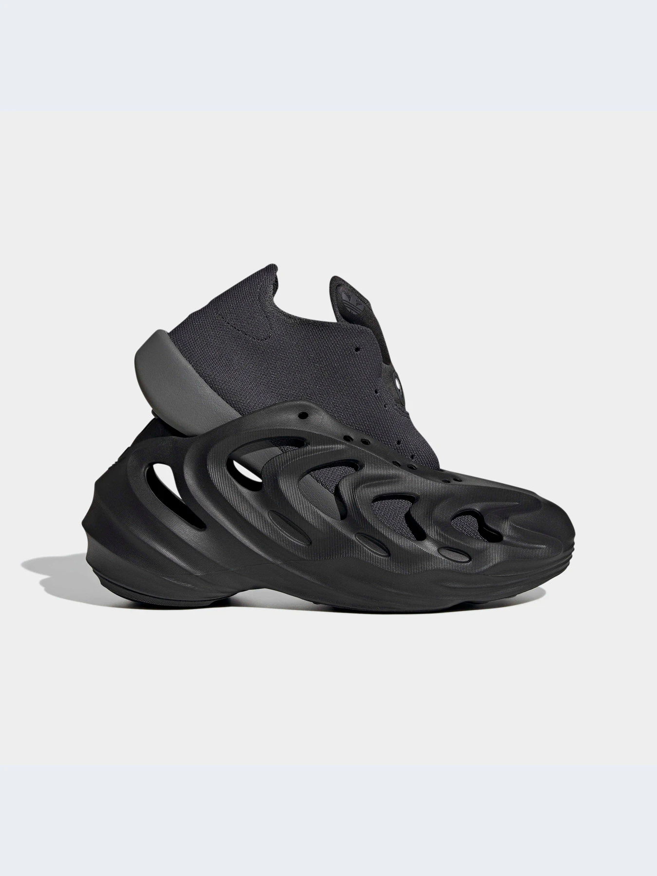 Кроссовки Adidas модель HP6586-KZ Кроссовки Adidas модель HP6586-KZ Фото