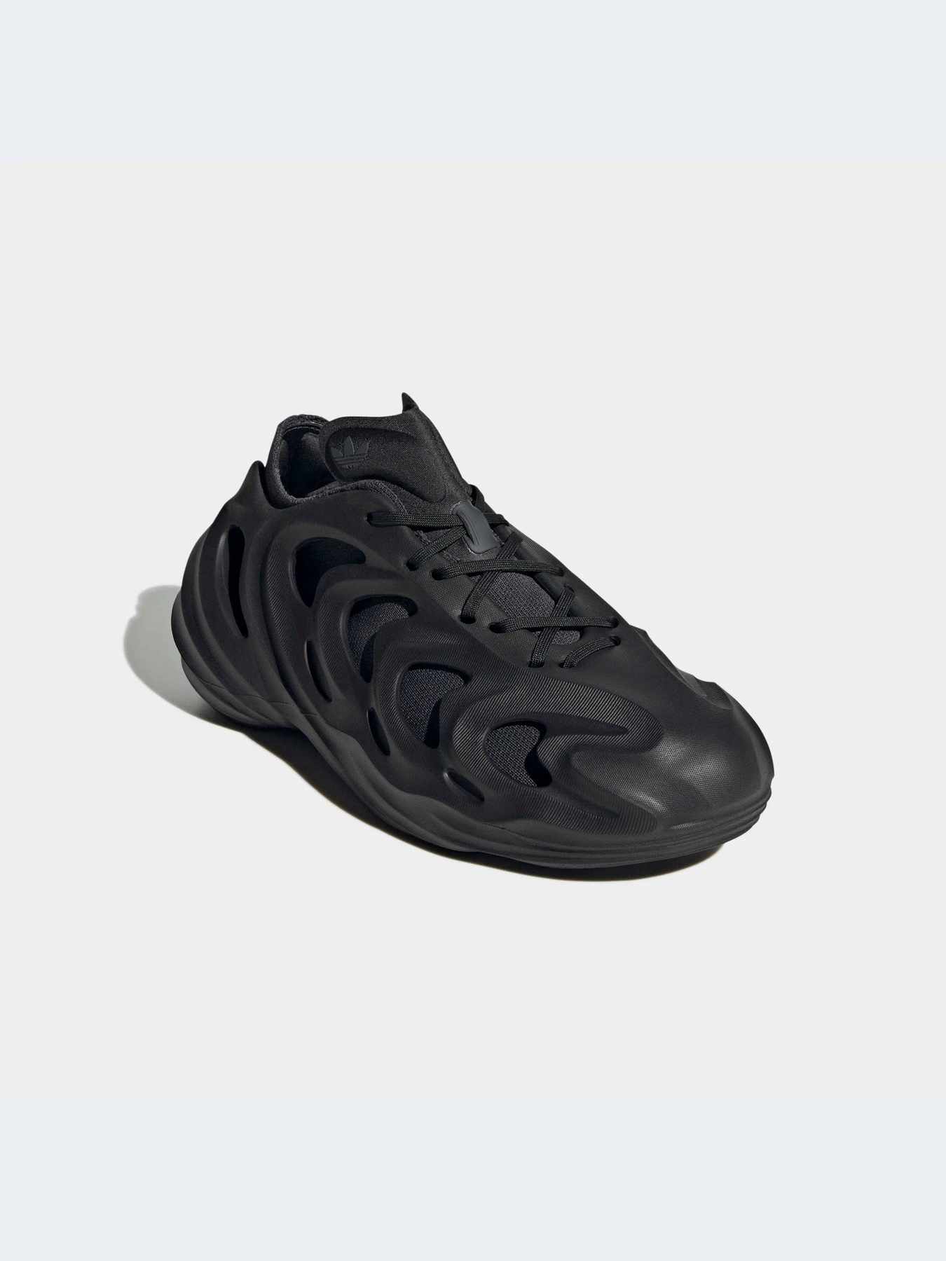 Кроссовки Adidas модель HP6586-KZ Кроссовки Adidas модель HP6586-KZ Фото